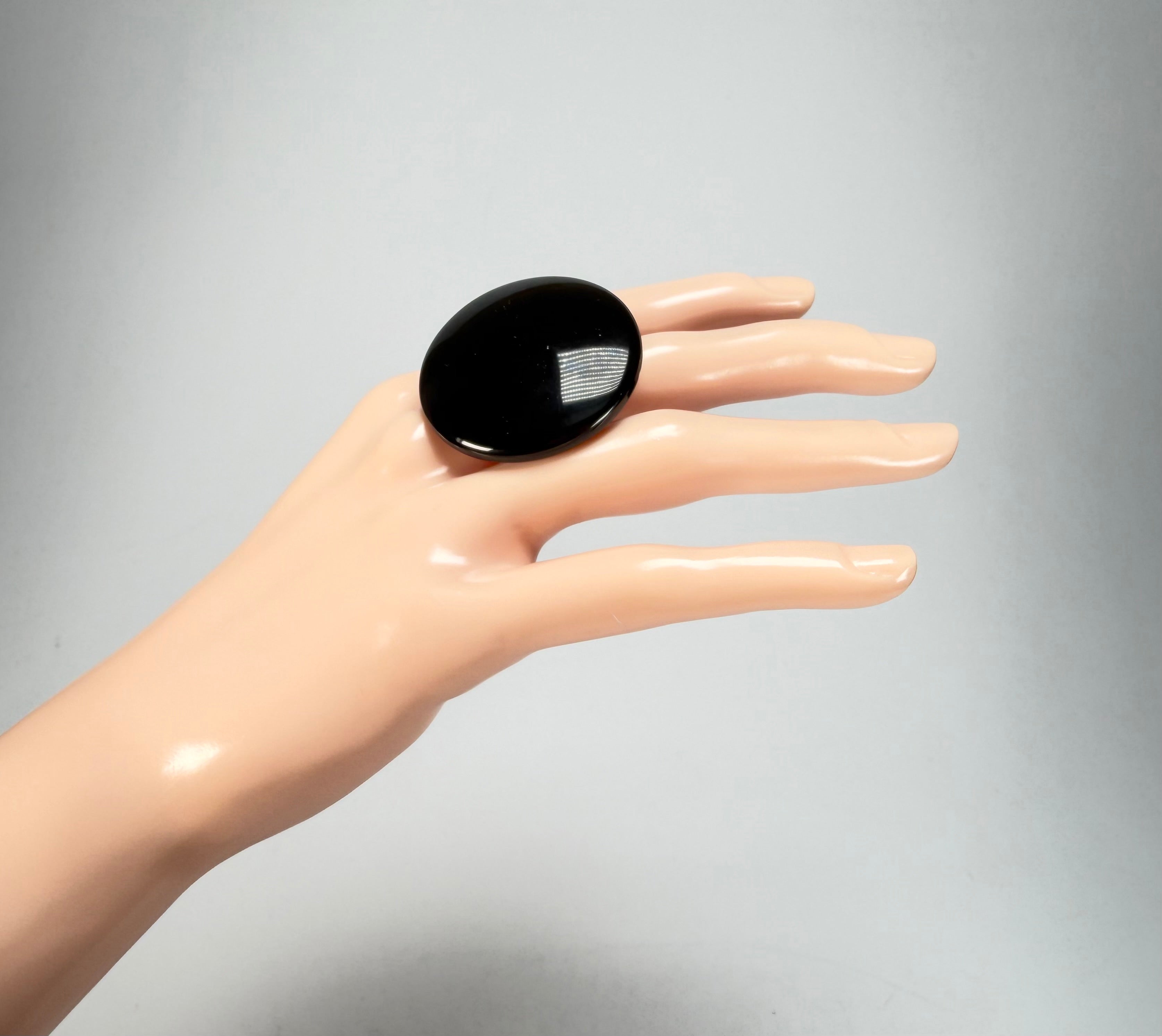 Sobral - Preto "Bead" Black Resin Ring ( 004764 ) - Size UK P / US 7.5