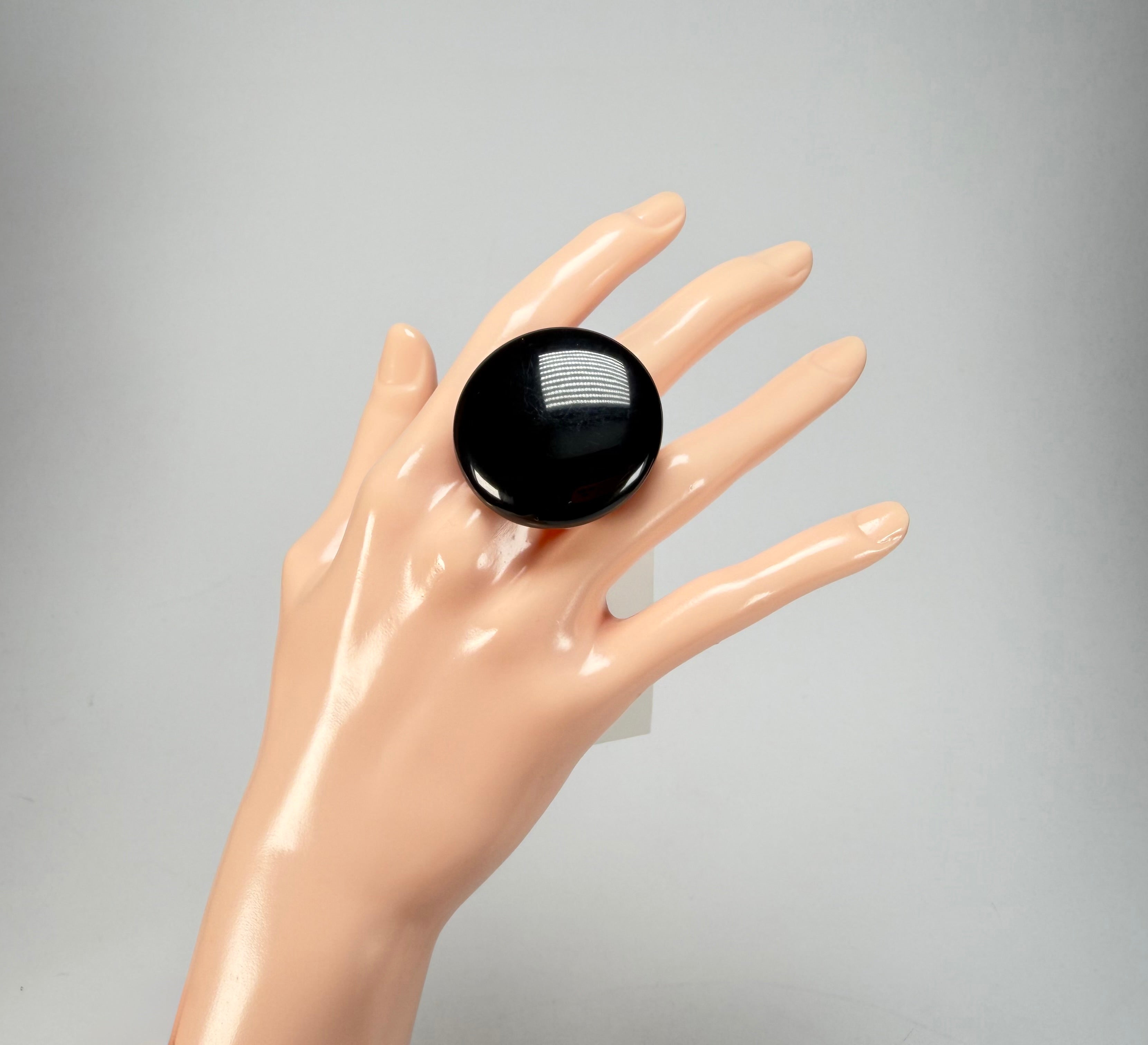 Sobral - Preto "Bead" Black Resin Ring ( 004764 ) - Size UK U / US 10