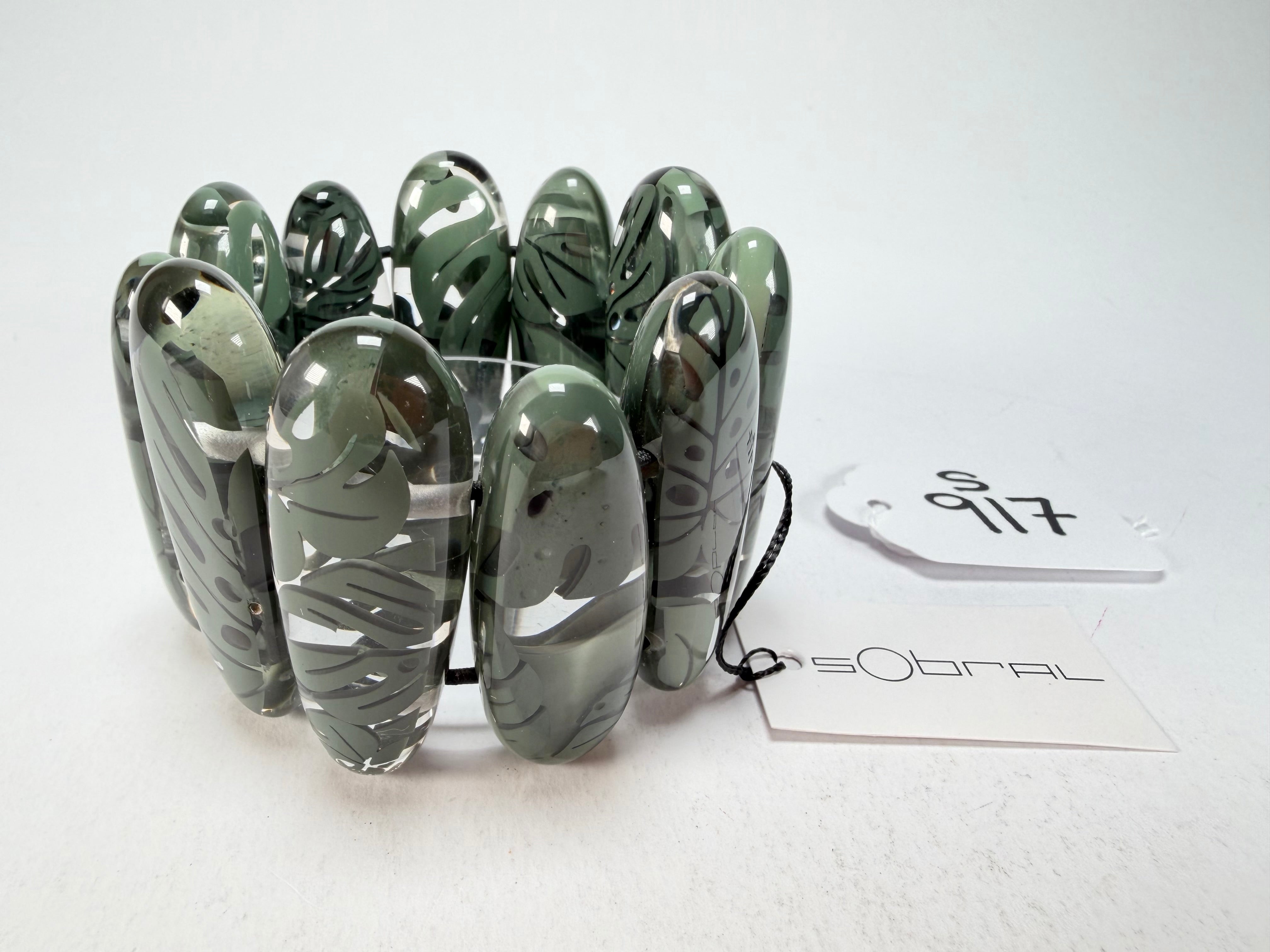 Sobral - Costela de Adão "Leaf" Elasticated Resin Bracelet ( 005520 )