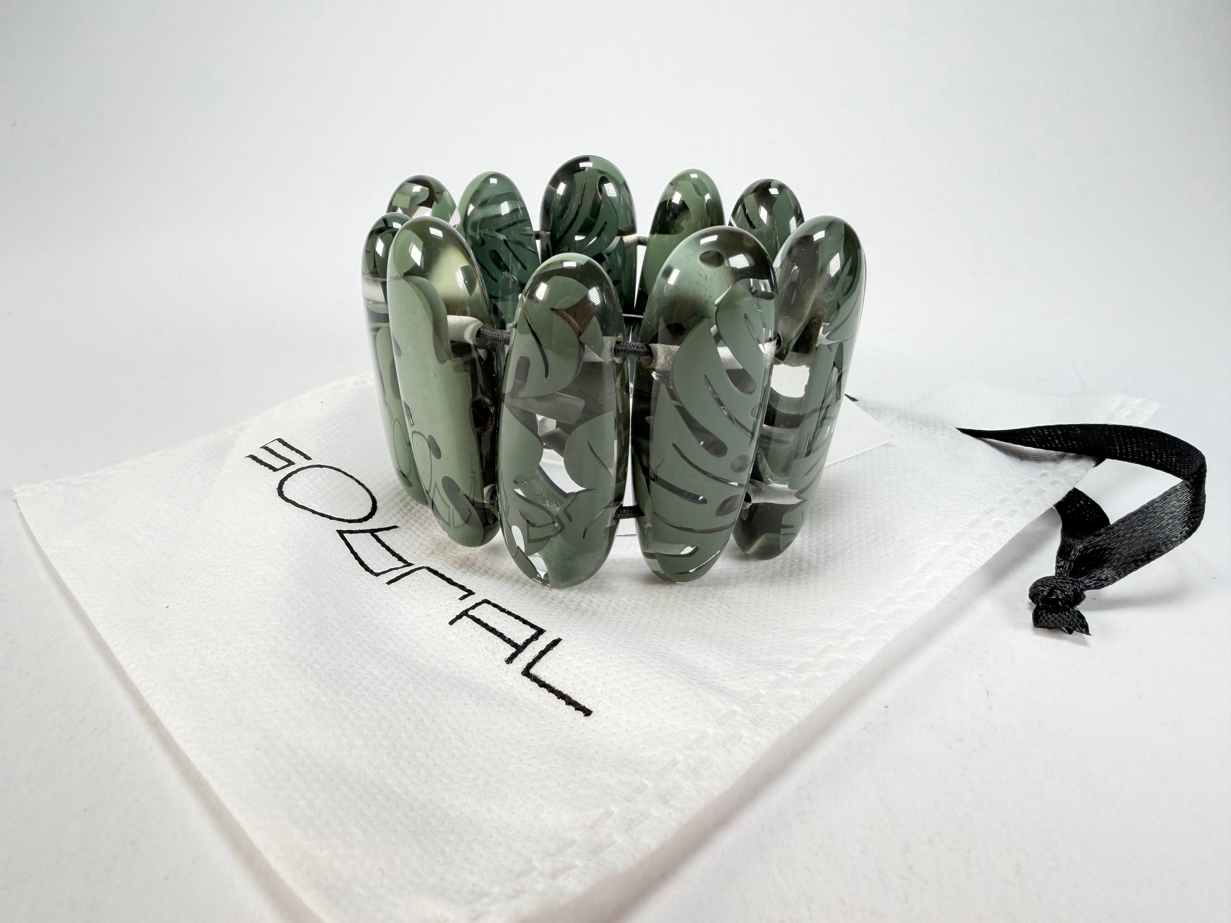 Sobral - Costela de Adão "Leaf" Elasticated Resin Bracelet ( 005520 )
