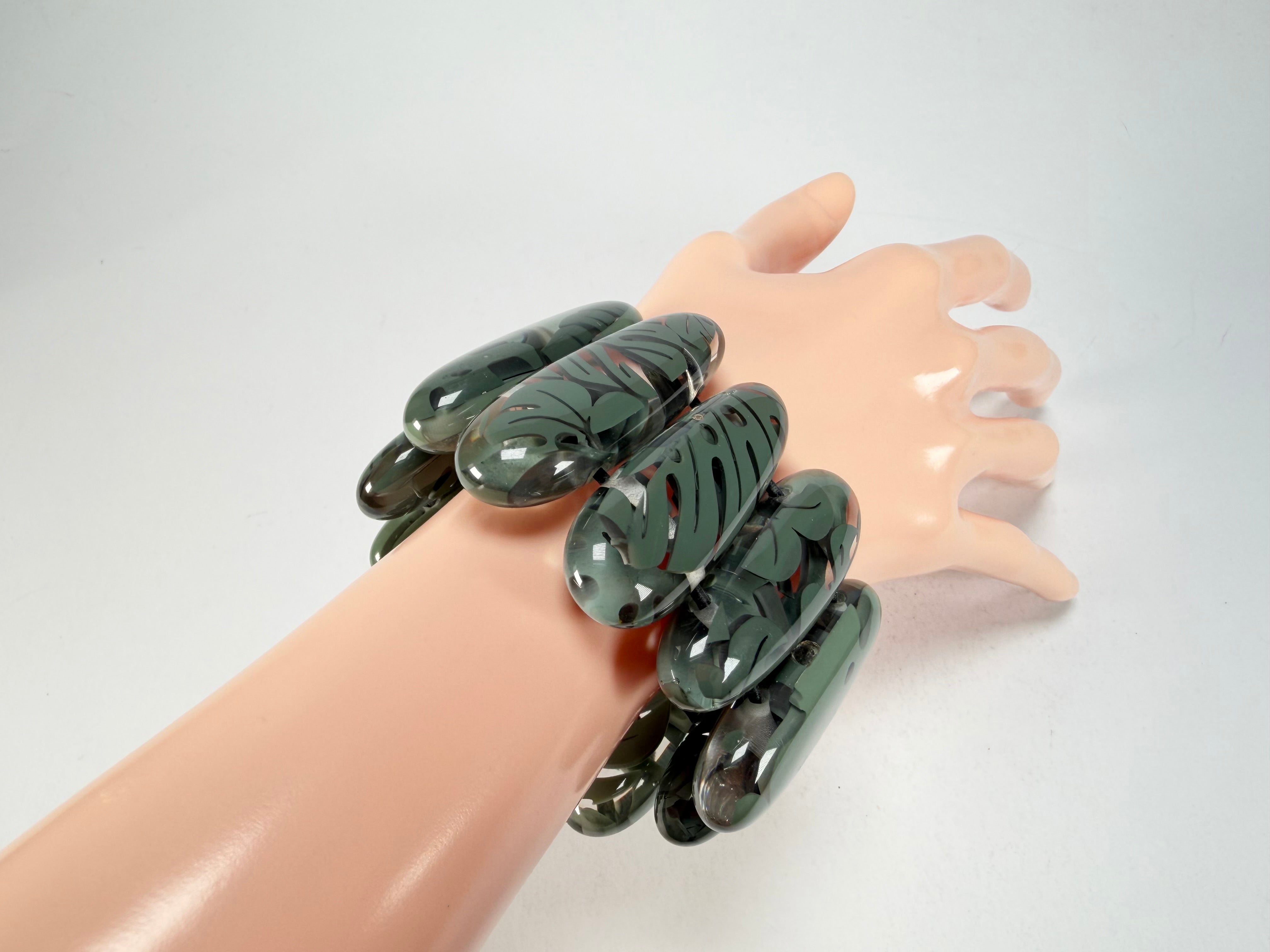 Sobral - Costela de Adão "Leaf" Elasticated Resin Bracelet ( 005520 )