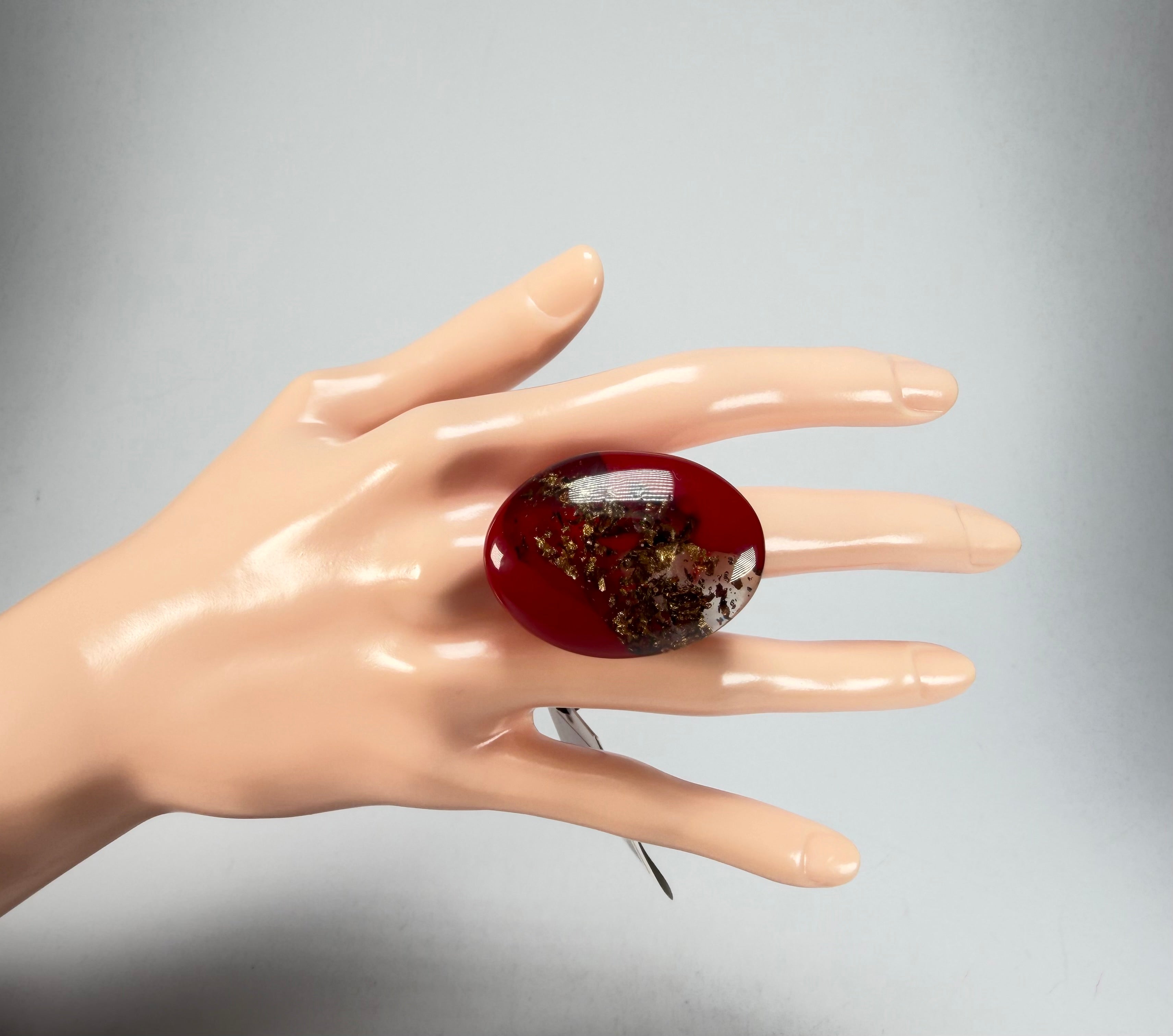 Sobral - Metalique Orlando "Super" Red Resin Ring ( 004337 ) - Size UK O / US 7