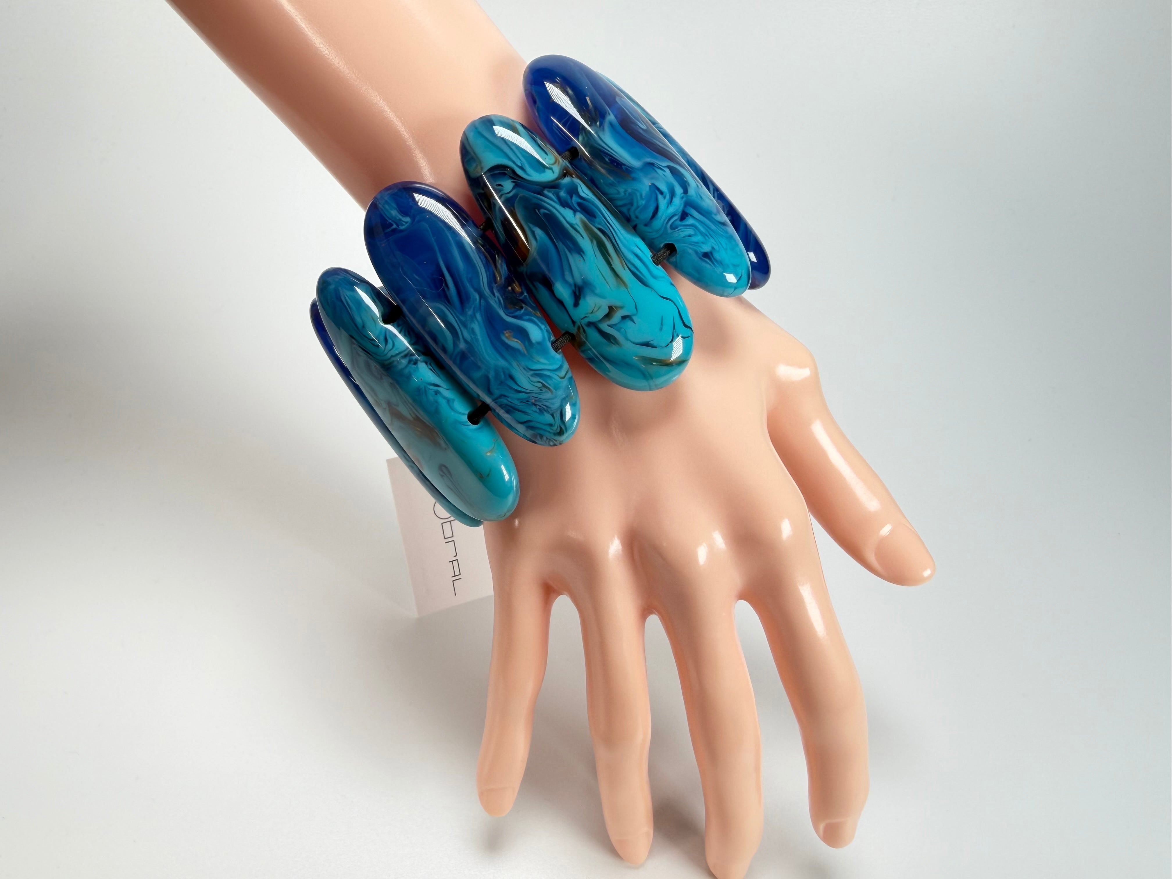 Sobral - Noite Estrelada "Leaf" Elasticated Resin Bracelet ( 005520 )