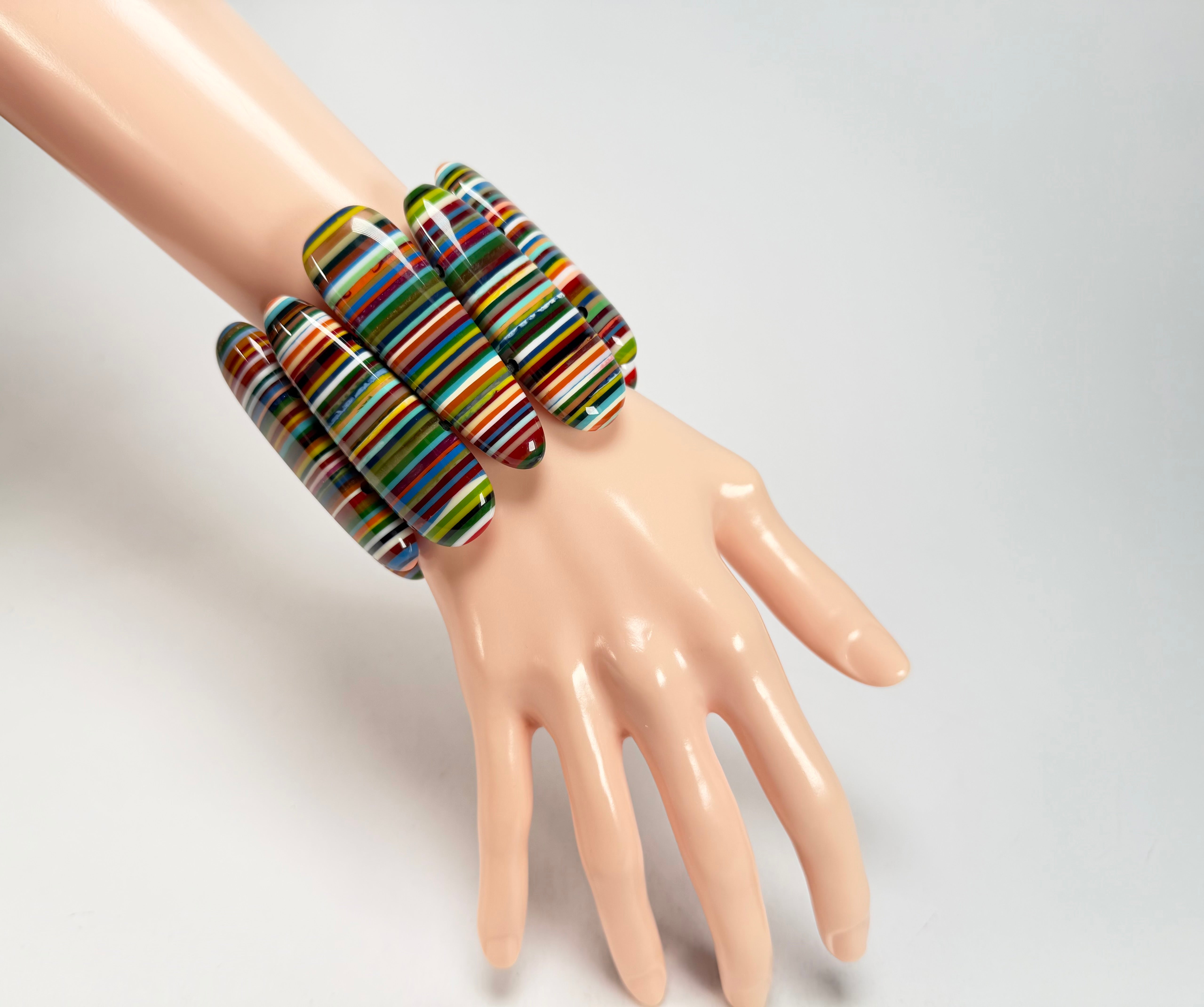 Sobral - Pop Art "Leaf" Elasticated Resin Bracelet ( 005520 )