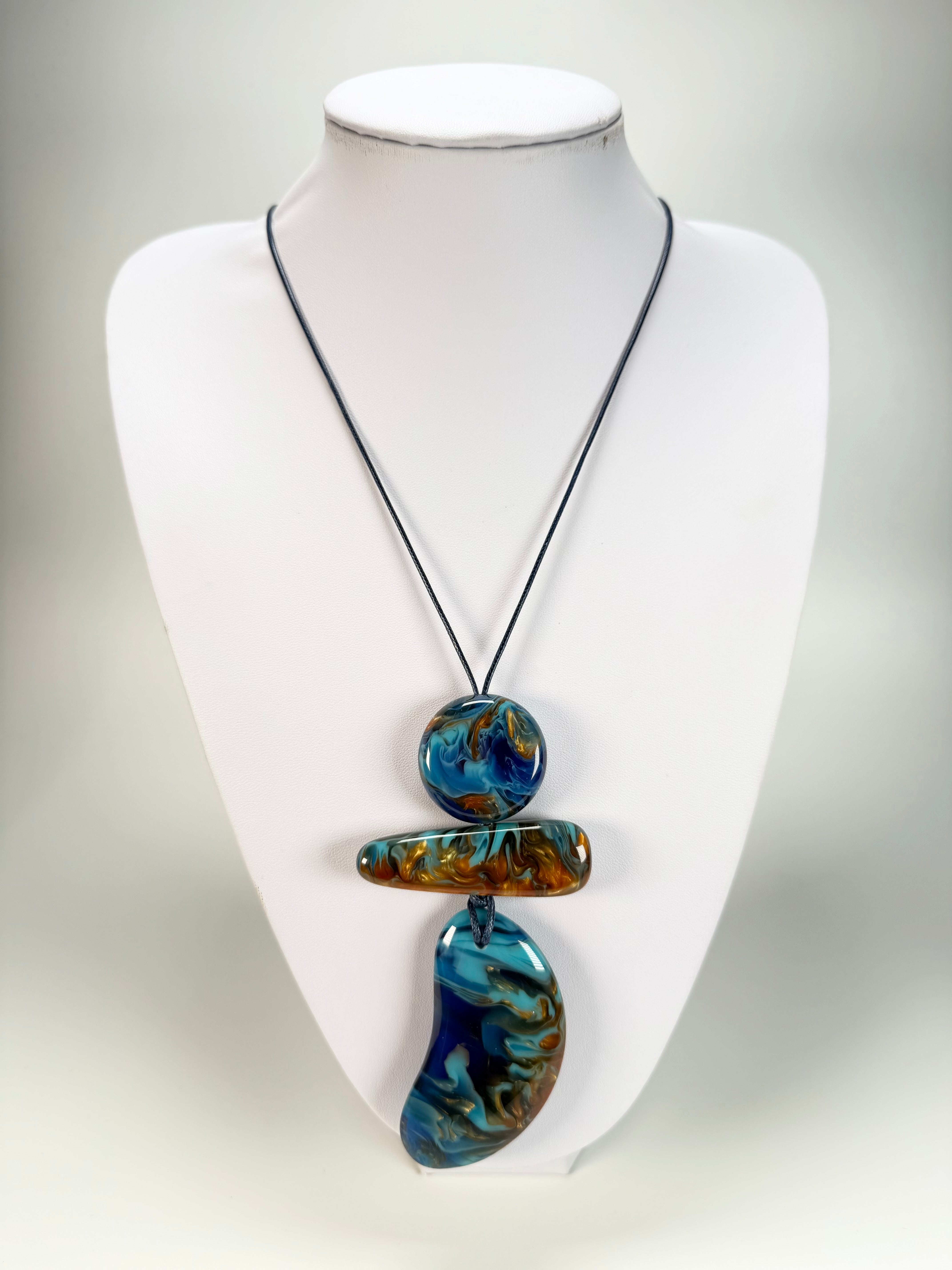 Sobral - Noite Estrelada "Cipreste" Resin Necklace ( 005553 )