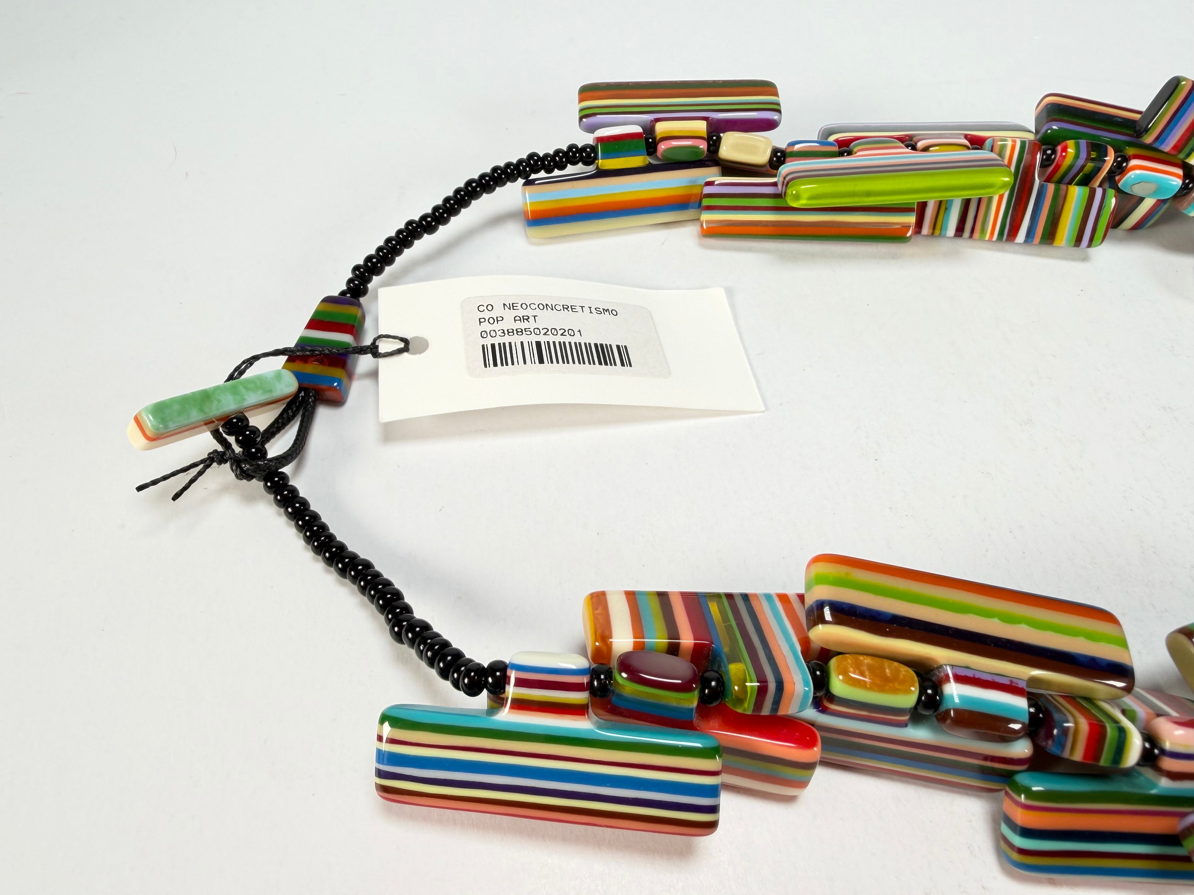 Sobral - Pop Art "Neoconcretismo" Resin Necklace ( 003885 )