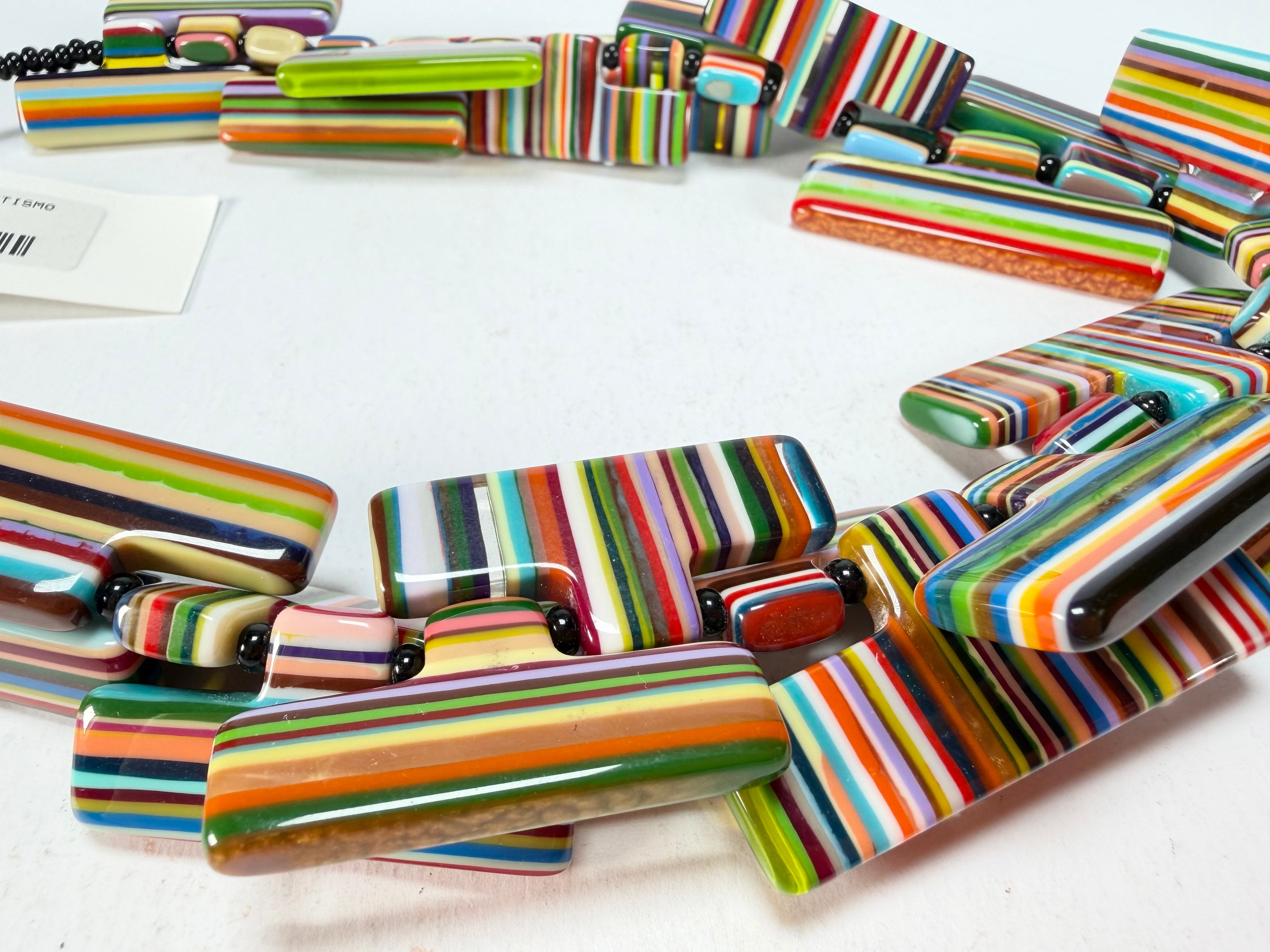Sobral - Pop Art "Neoconcretismo" Resin Necklace ( 003885 )