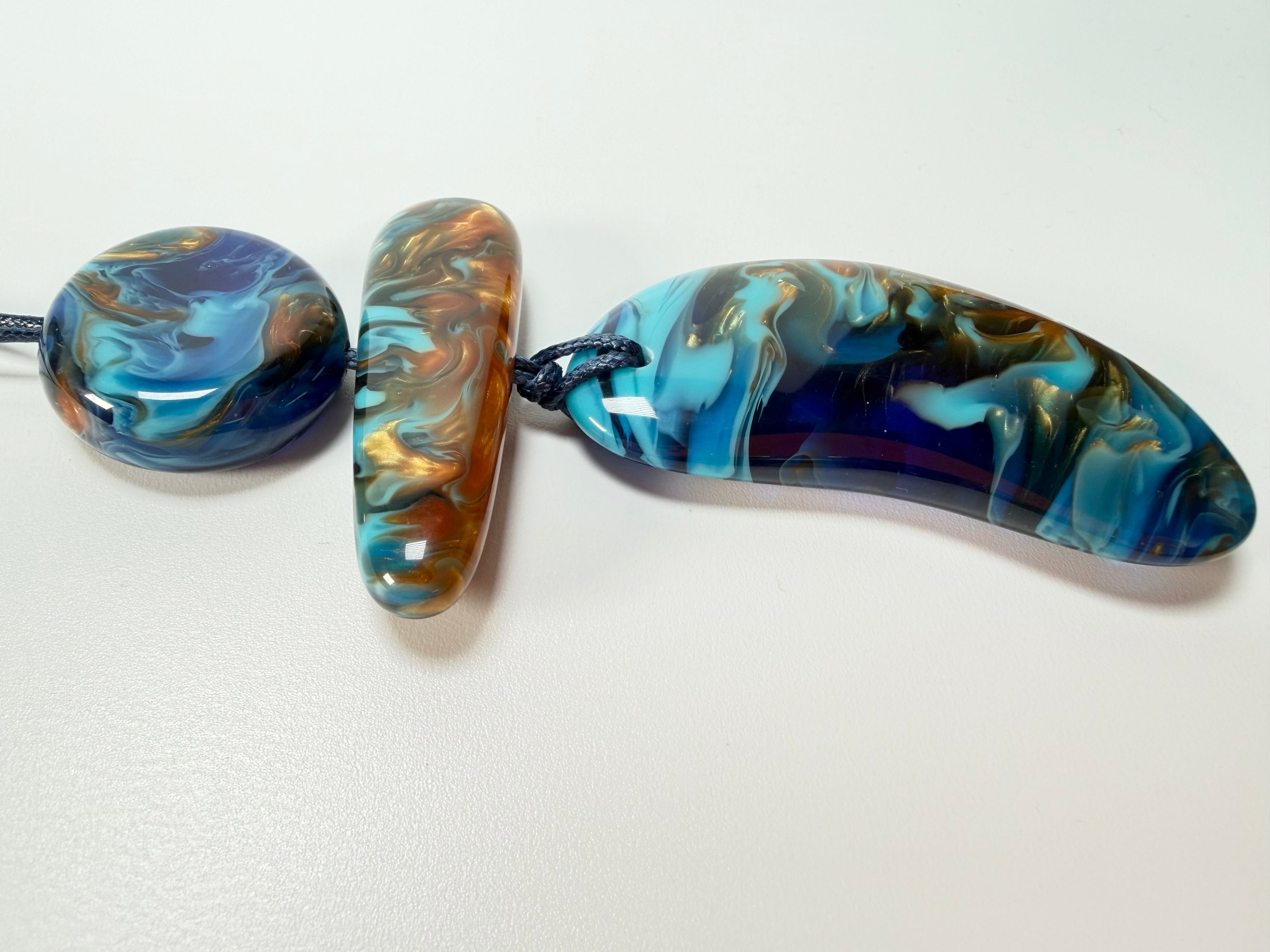 Sobral - Noite Estrelada "Cipreste" Resin Necklace ( 005553 )