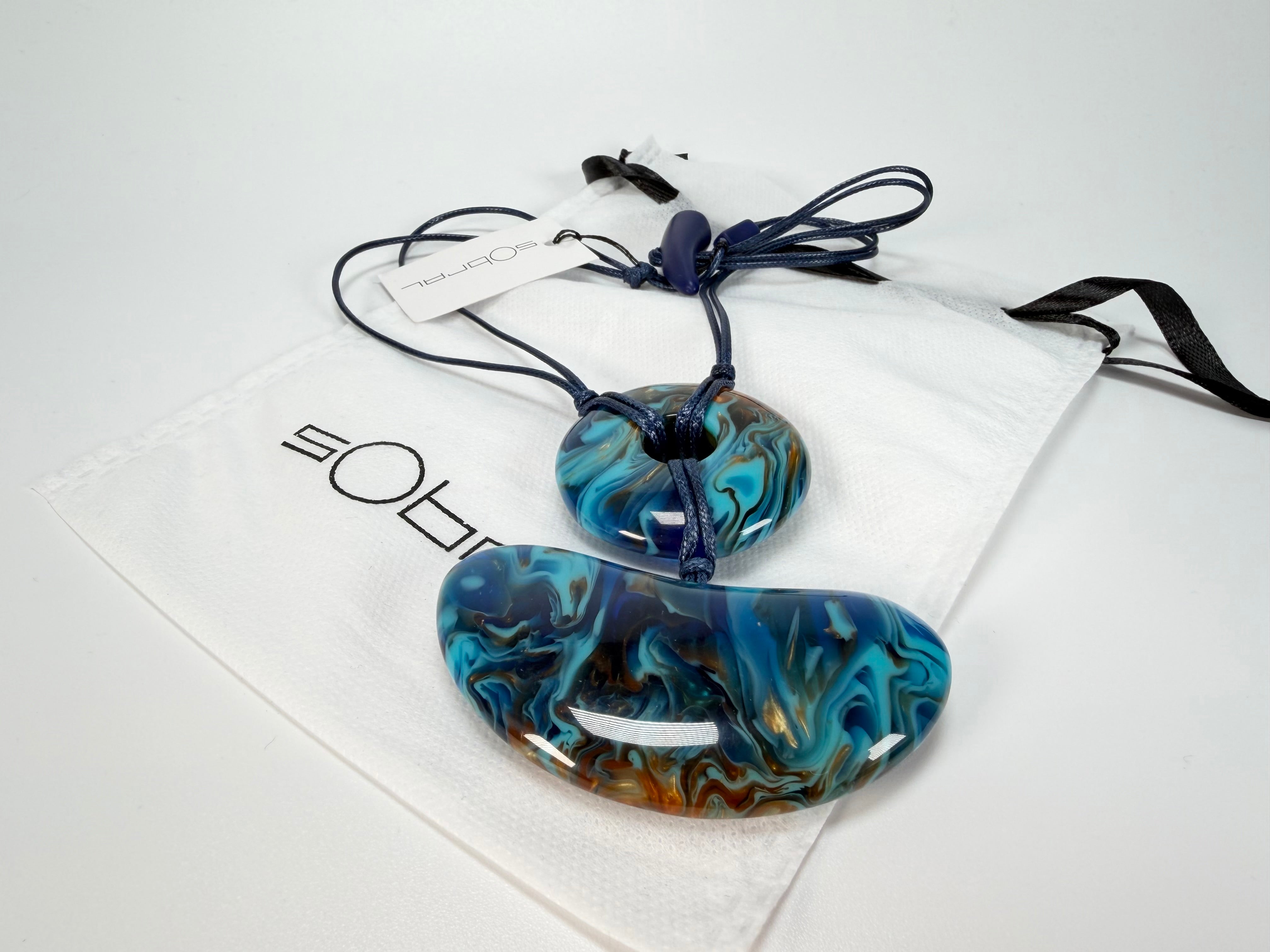 Sobral - Noite Estrelada "Astro" Resin Necklace ( 005555 )