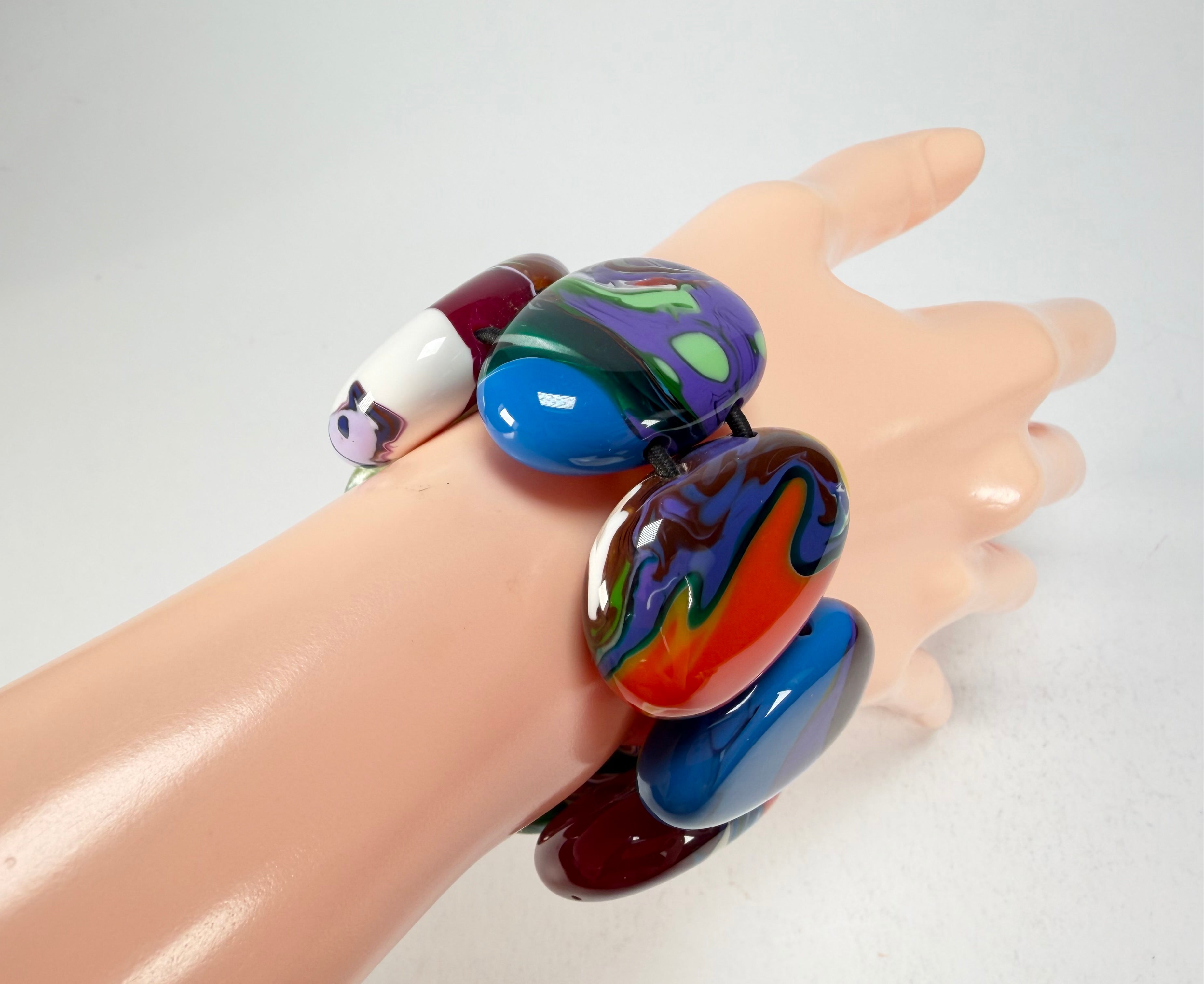 Sobral - Multi-Colour "Folha" Pollock Elasticated Resin Bracelet ( 005519 )