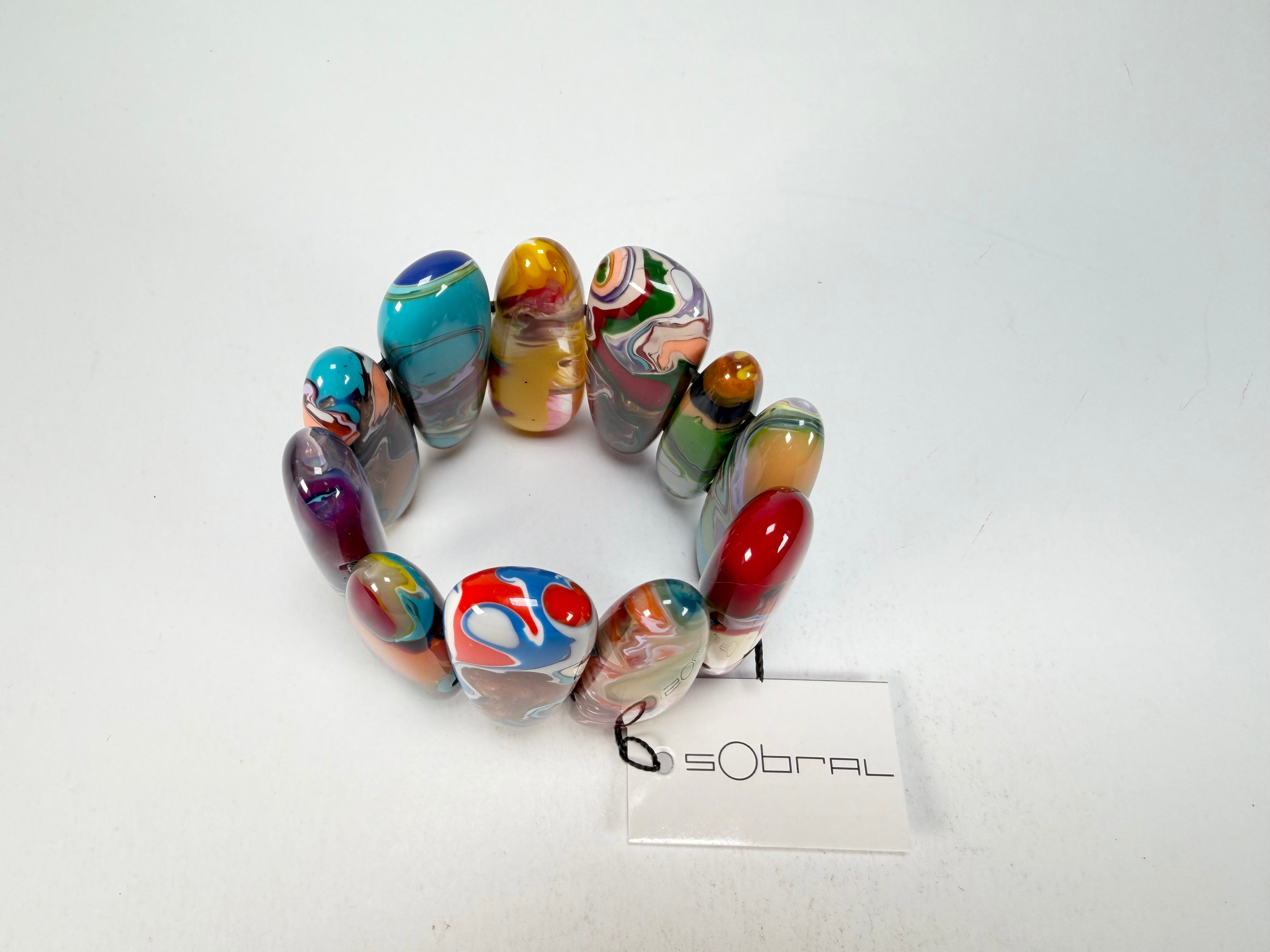 Sobral - Multi-Colour "Leaf" Pollock Elasticated Resin Bracelet ( 005520 )
