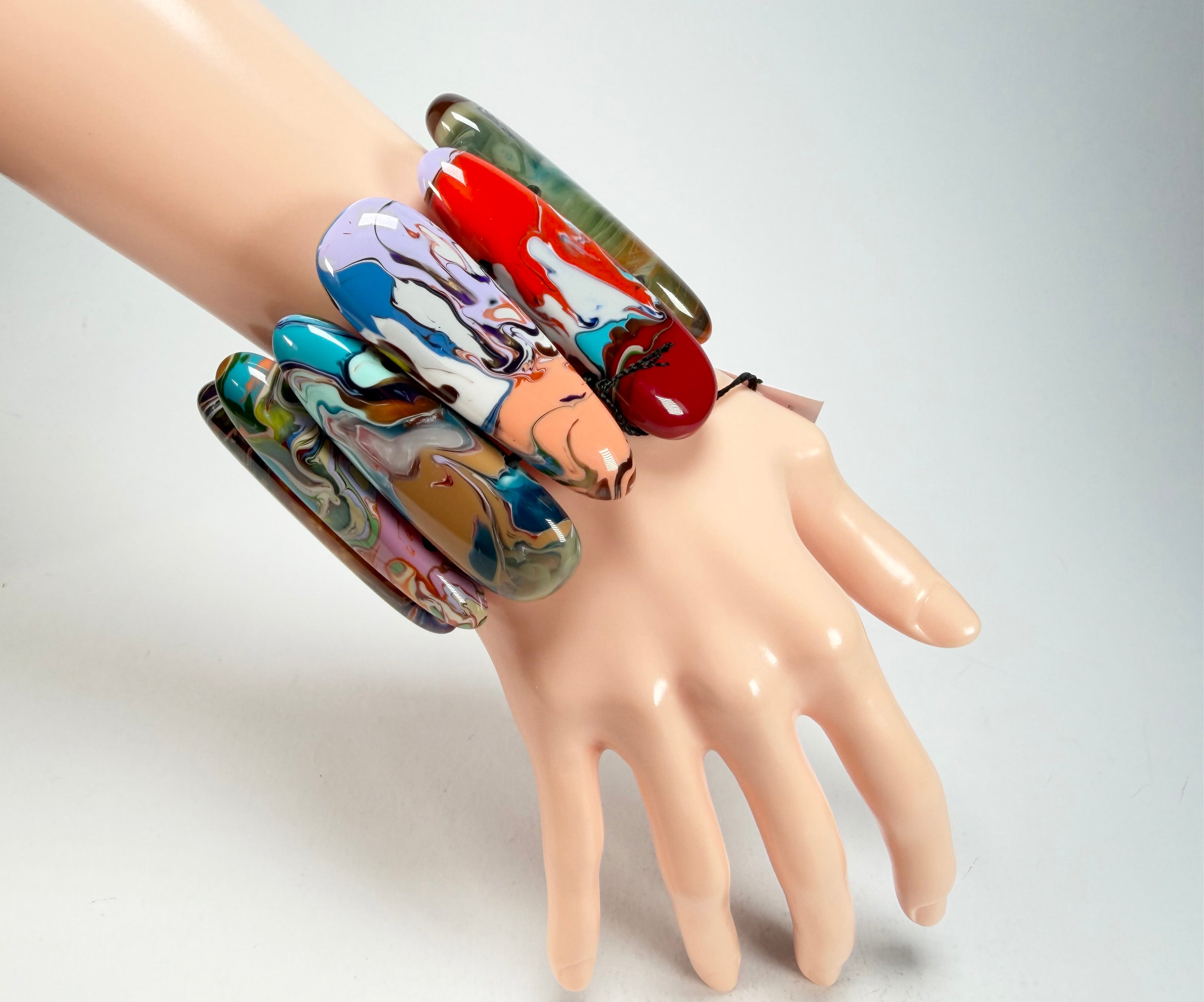Sobral - Multi-Colour "Leaf" Pollock Elasticated Resin Bracelet ( 005520 )