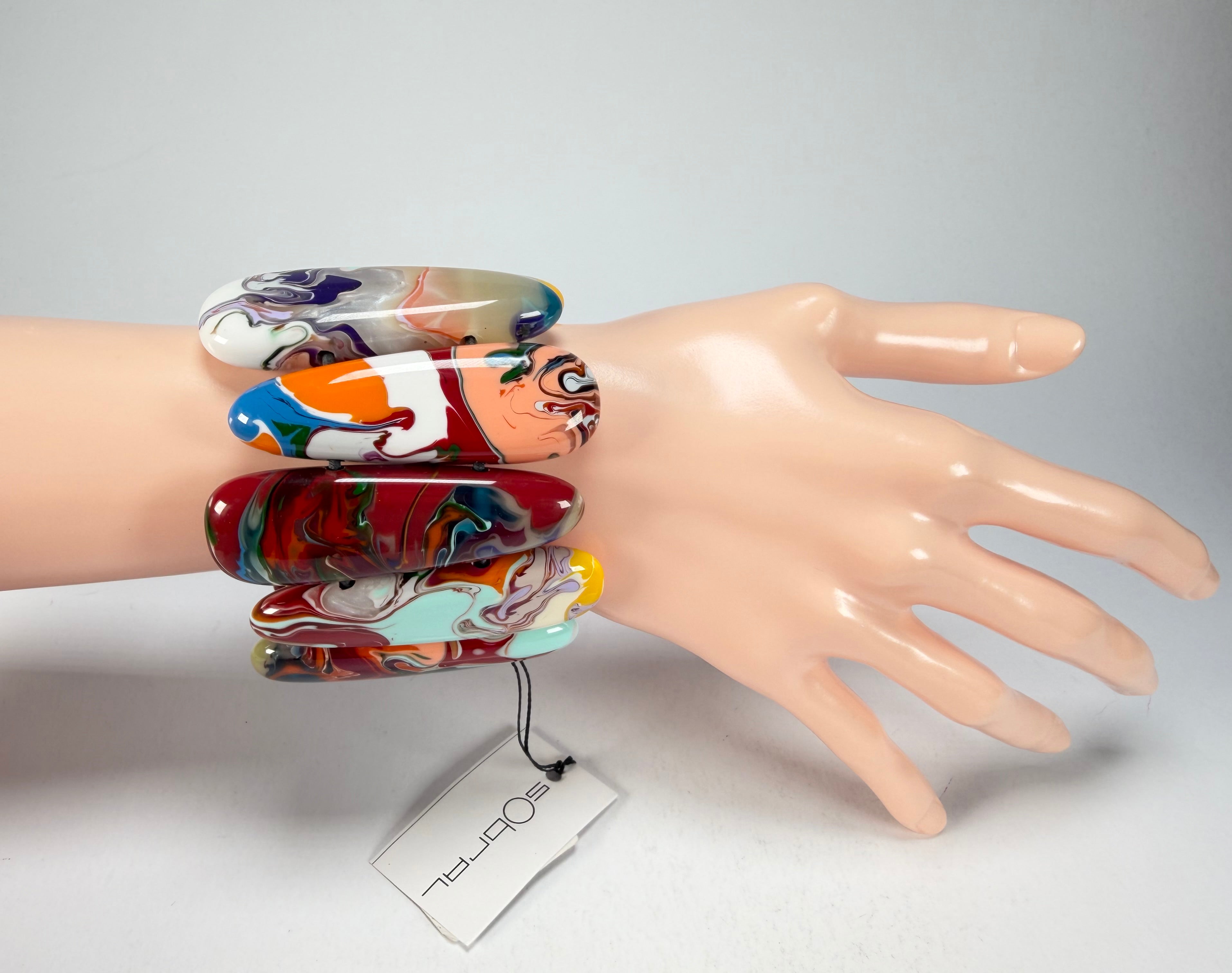 Sobral - Multi-Colour "Leaf" Pollock Elasticated Resin Bracelet ( 005520 )