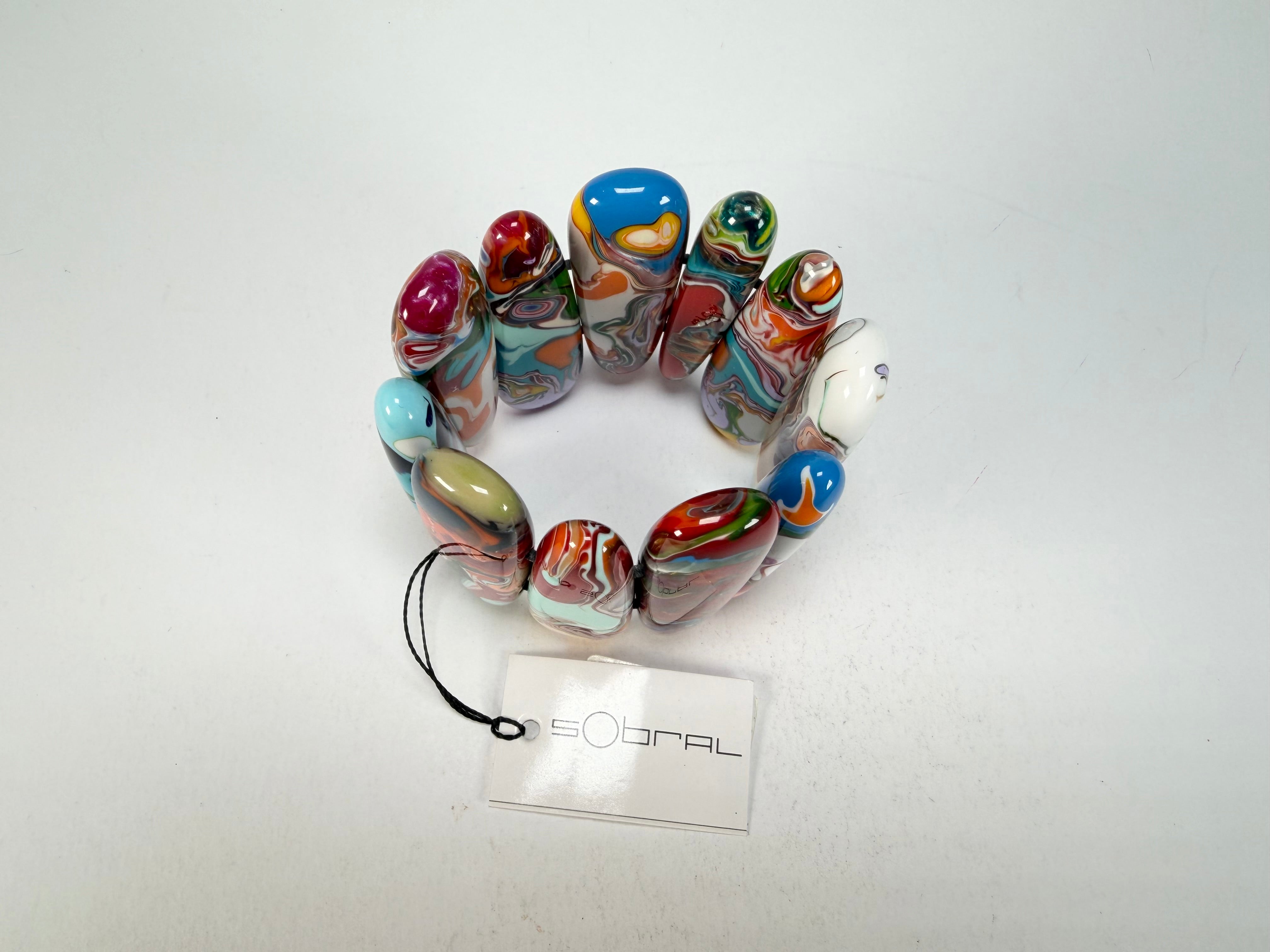 Sobral - Multi-Colour "Leaf" Pollock Elasticated Resin Bracelet ( 005520 )
