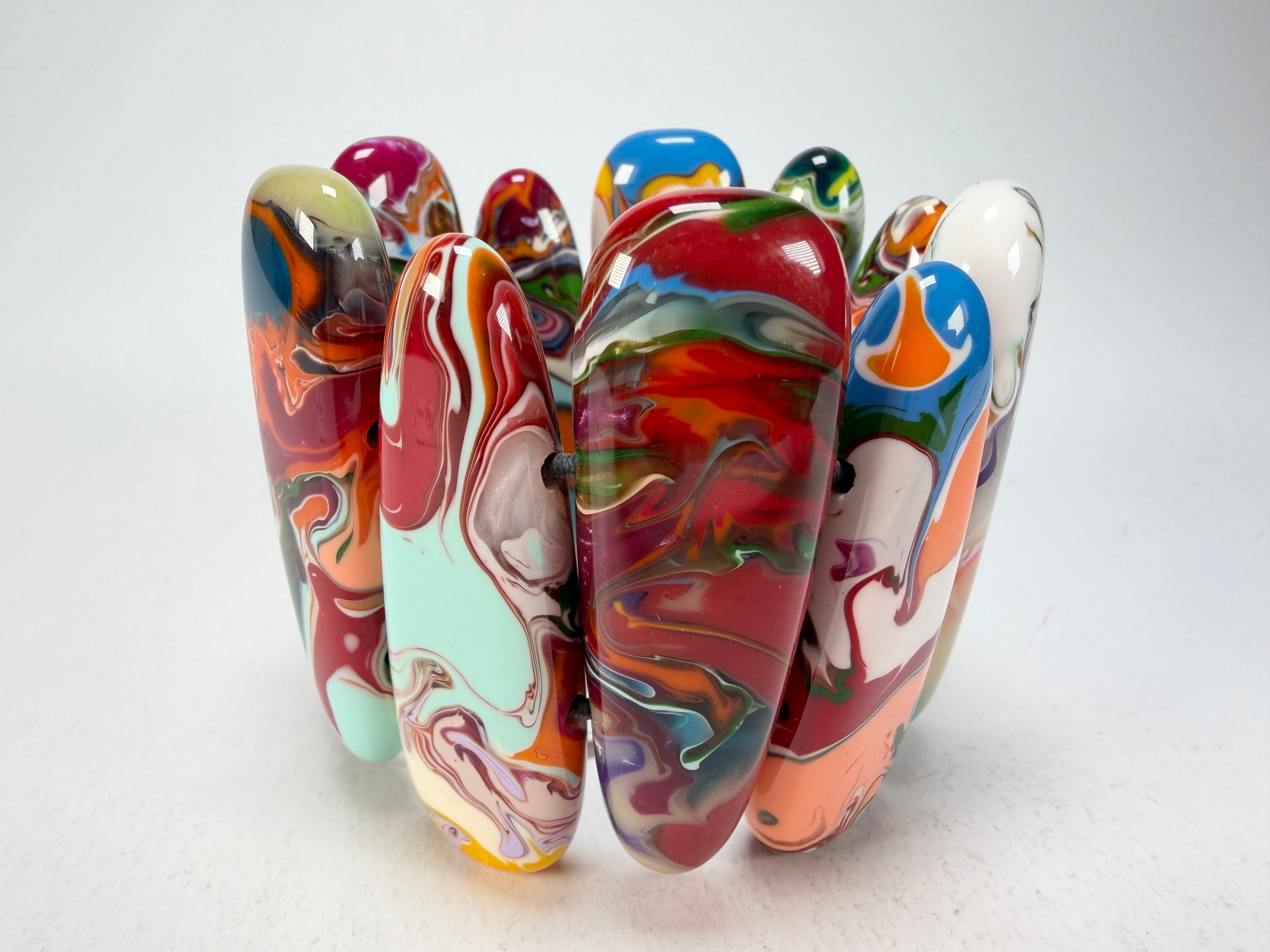 Sobral - Multi-Colour "Leaf" Pollock Elasticated Resin Bracelet ( 005520 )