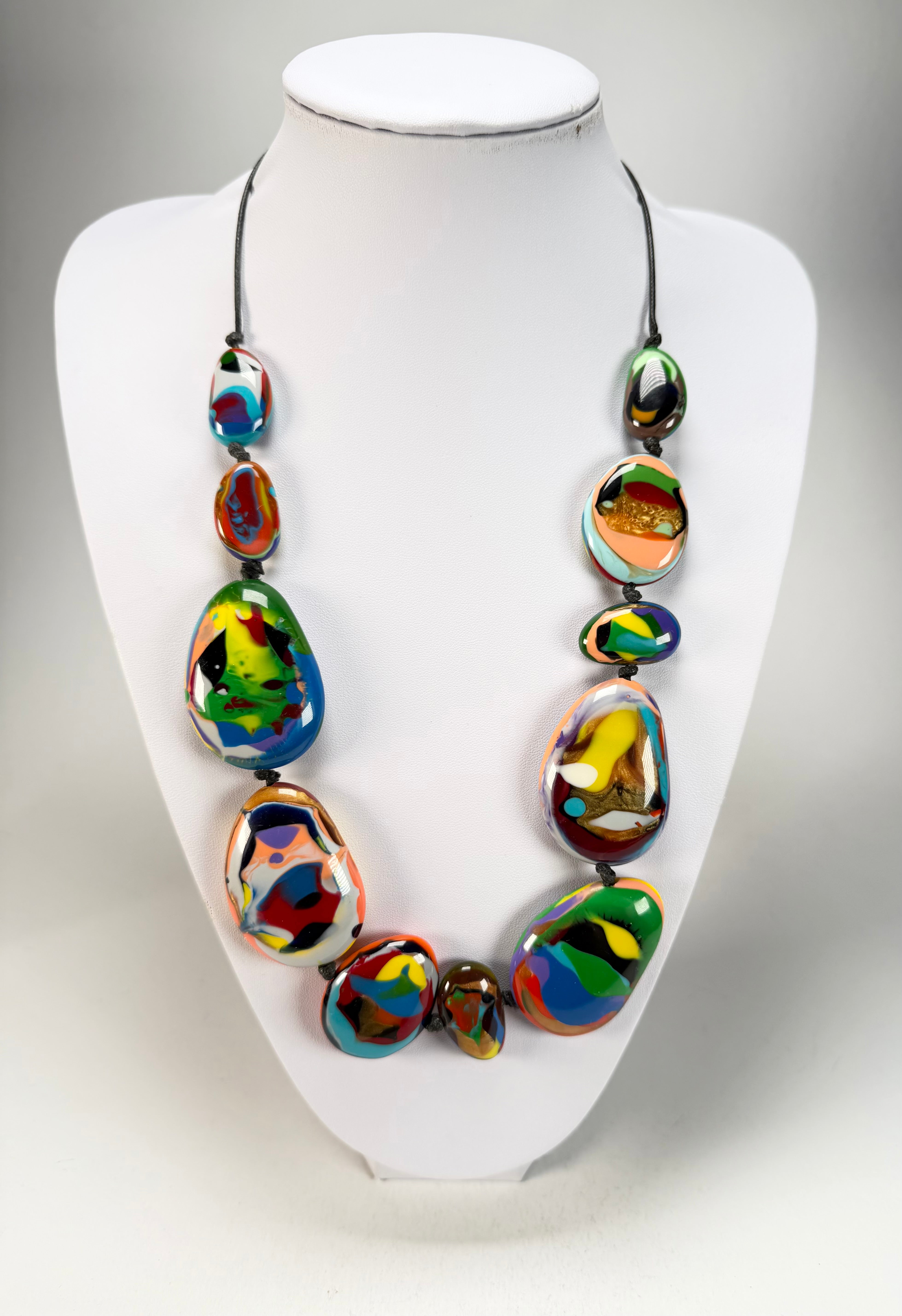 Sobral - Multi-Colour "Lisi Efeitos" K.Polido Resin Necklace ( 004578 )