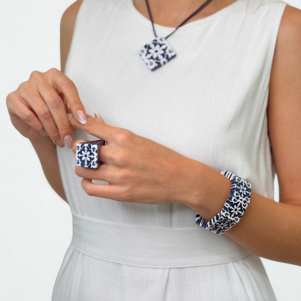 Sobral -  Lisboa "Belém" Elasticated Resin Bracelet ( 005477 )
