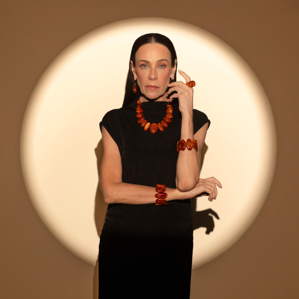 Sobral - Honey "Monica" Resin Necklace ( 005412 )