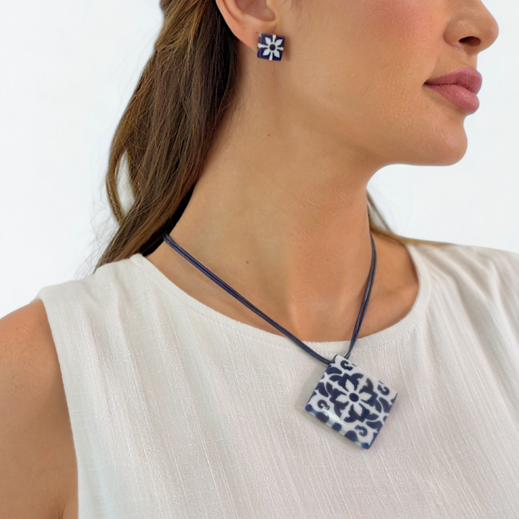 Sobral - Lisboa "Alfama" Resin Necklace ( 005476 )