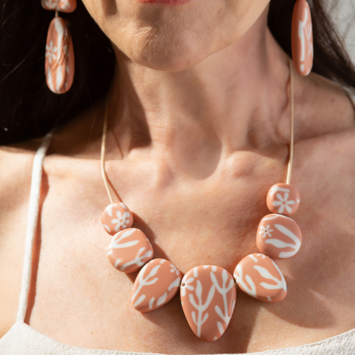 Sobral - Caruaru "Olinda" Resin Necklace ( 005501 )