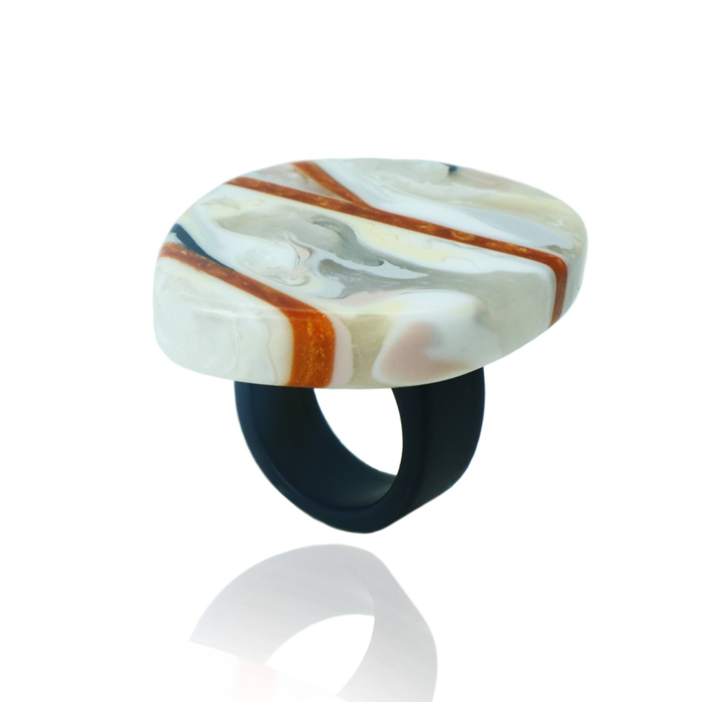 Sobral - Lágrima D'or "Namibia" Resin Ring ( 005113 ) - Size UK M / US 6