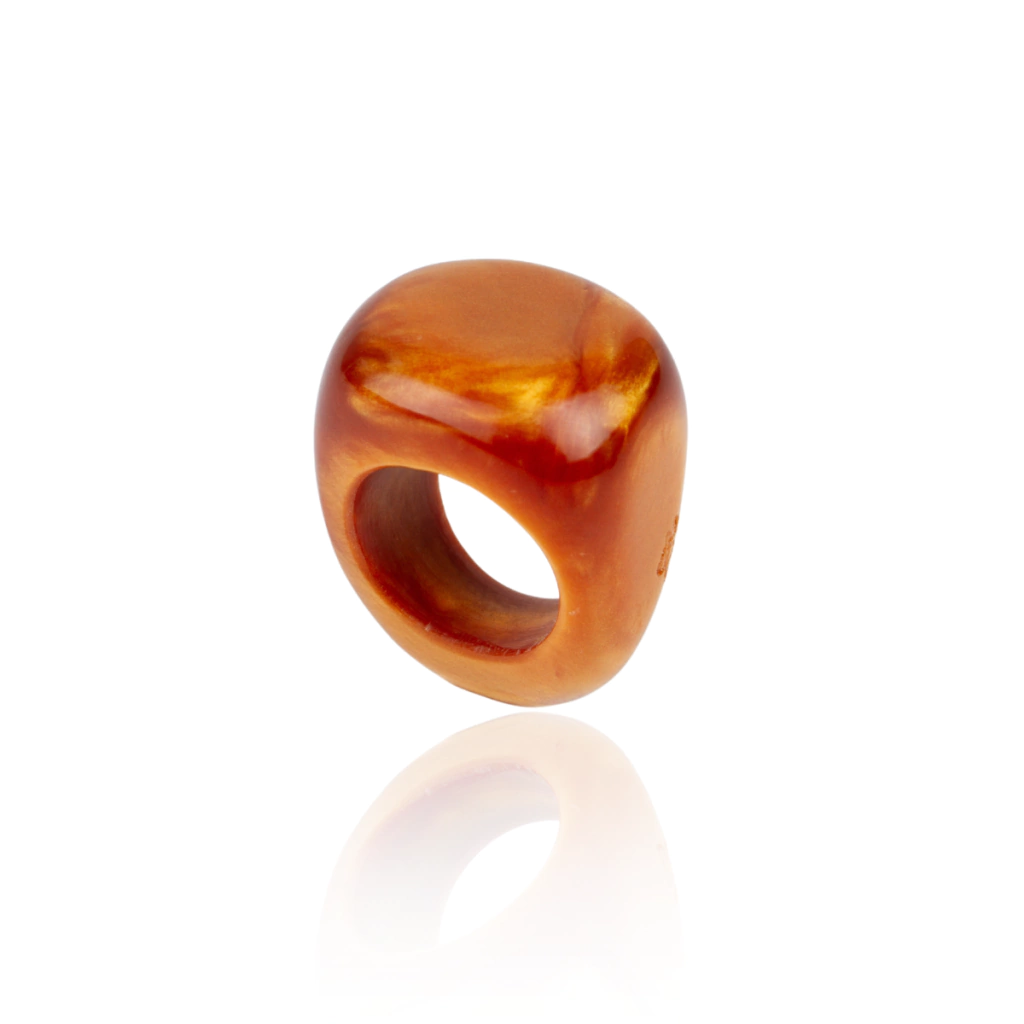 Sobral - Honey "Wave" Resin Ring ( 005325 ) - Size UK P / US 7.5