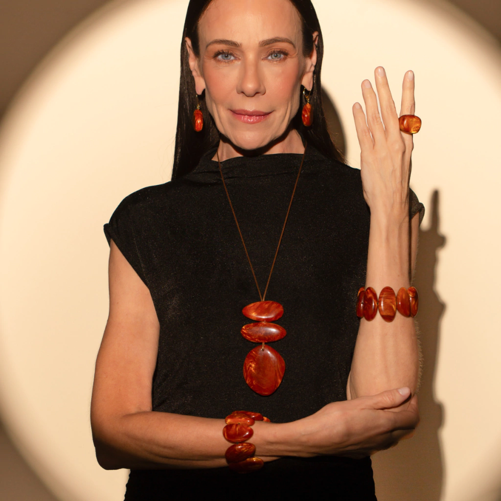 Sobral - Honey "Wave" Resin Ring ( 005325 ) - Size UK P / US 7.5