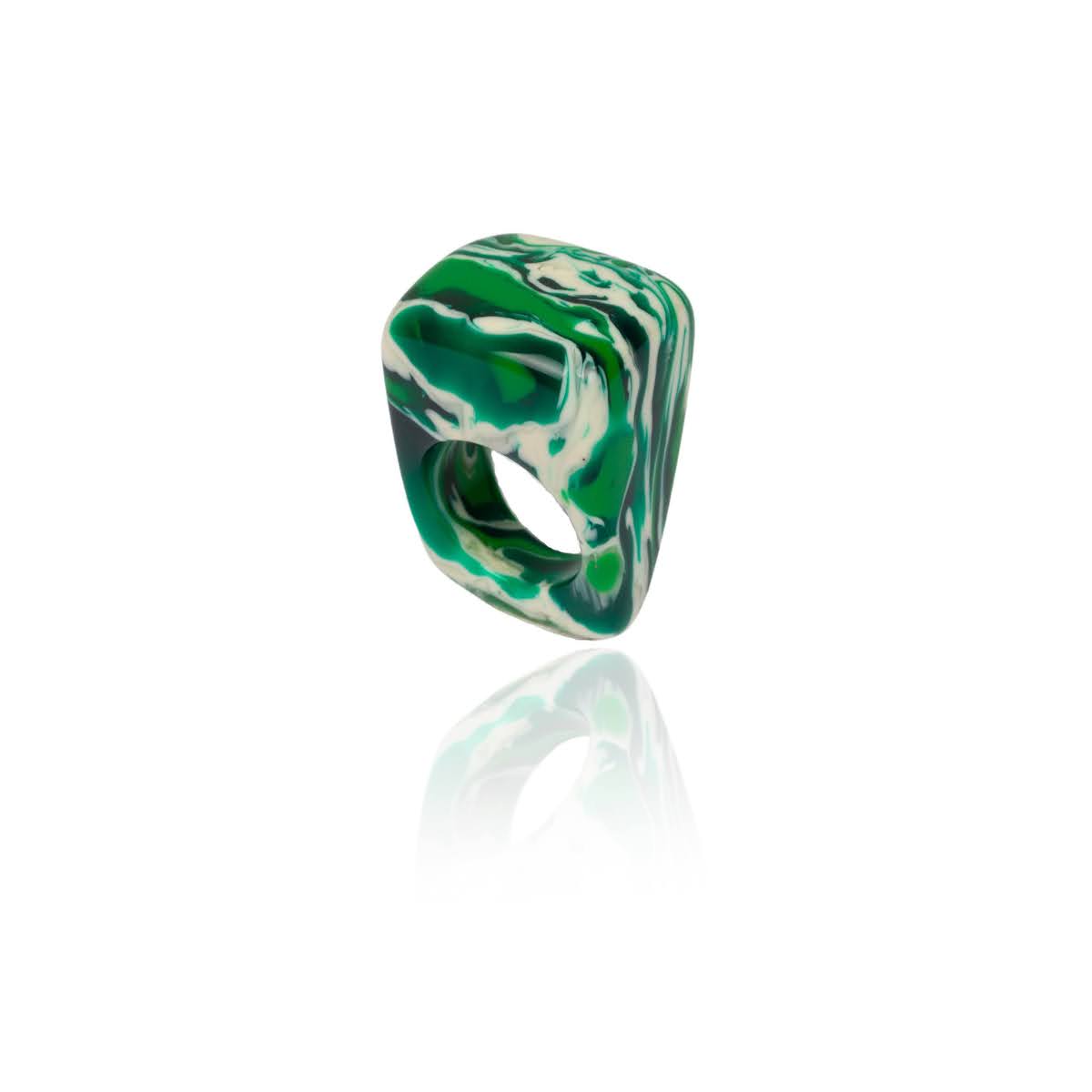 Sobral - Onda Verde "Wave" Green Resin Ring ( 005325 ) - Size UK N / US 7