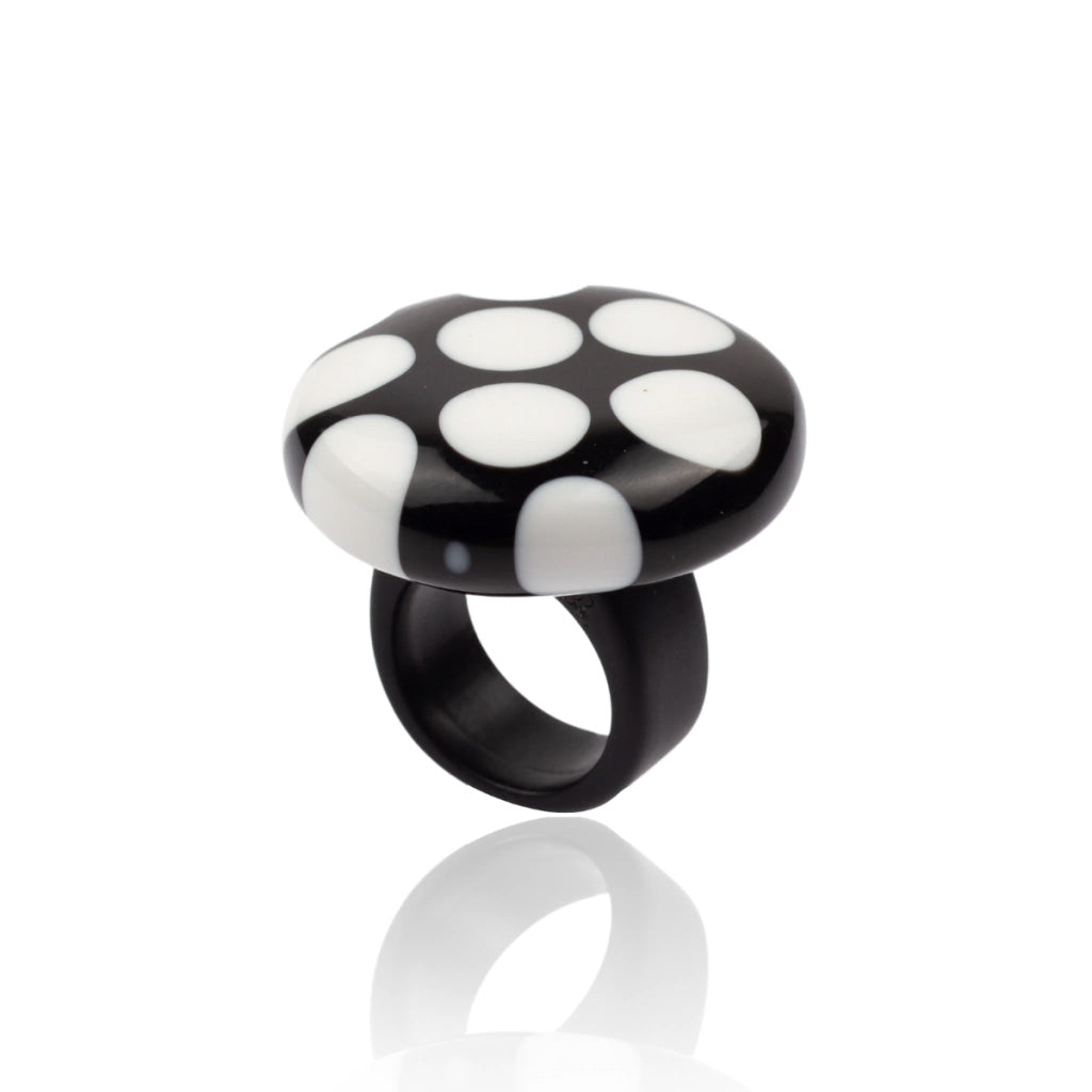 Sobral - Dots "Dots" Black & White Resin Ring ( 005354 ) - Size UK S / US 9