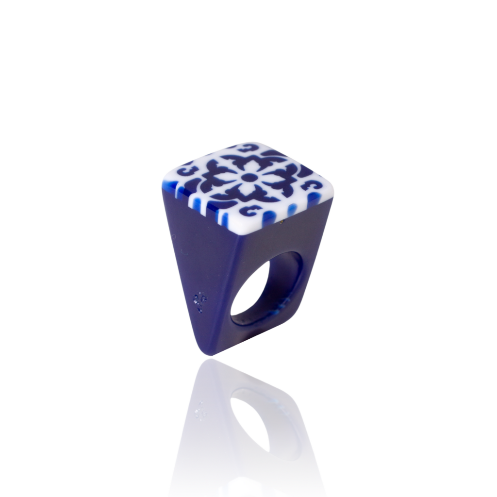 Sobral - Lisboa "Belém" Resin Ring ( 005478 ) - Size UK N / US 7