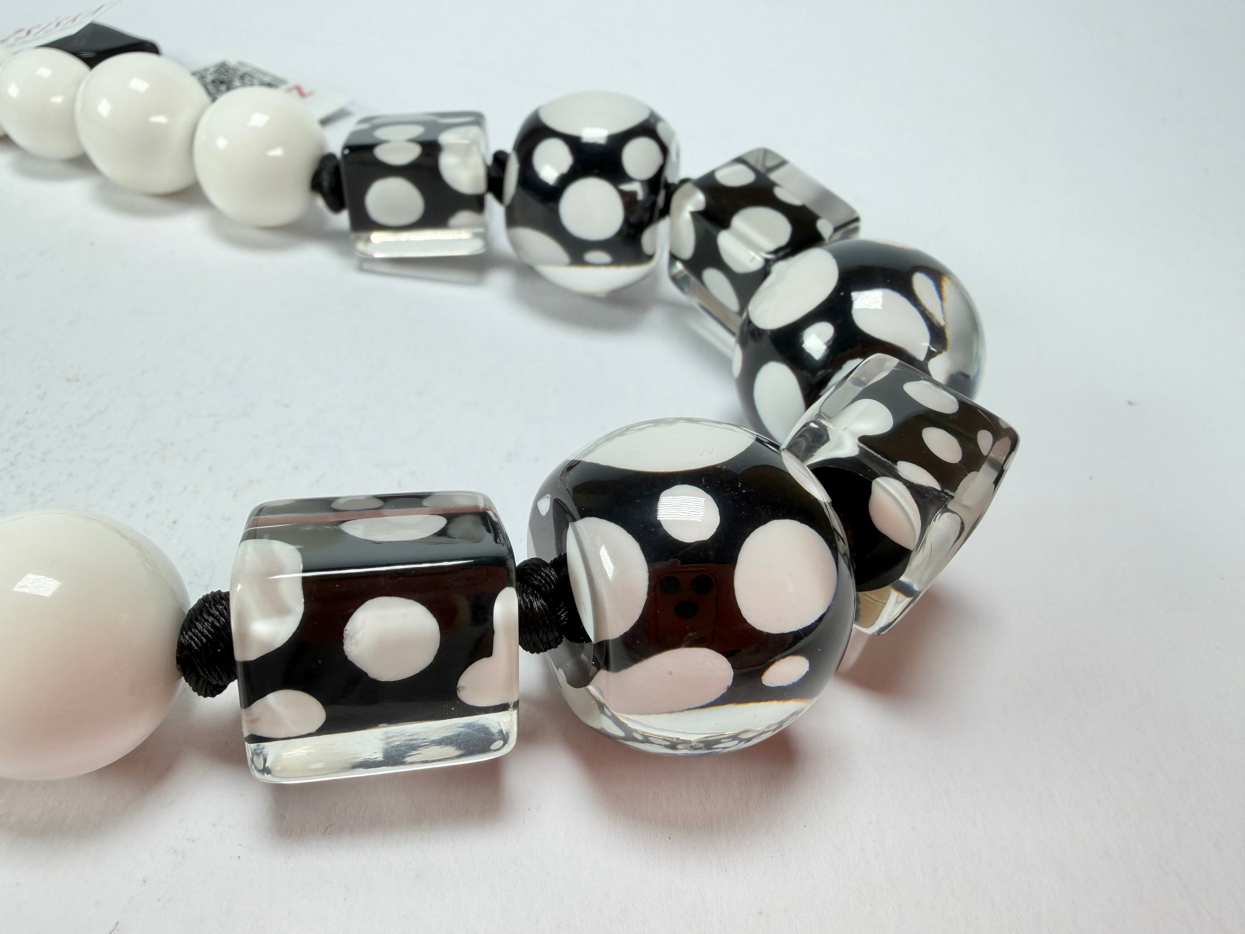 Zsiska - Itsy Bitsy Black & White Resin Necklace ( 9410101BLWHQ15 )