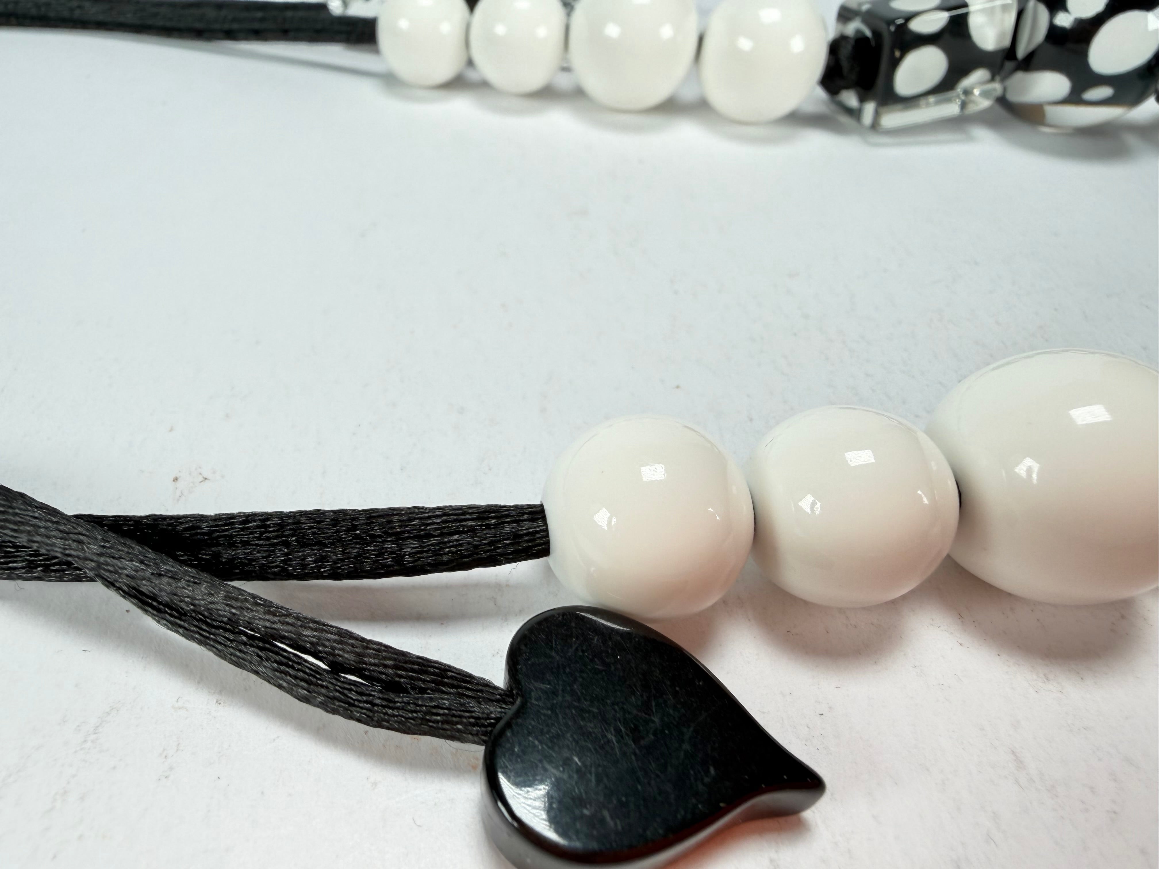 Zsiska - Itsy Bitsy Black & White Resin Necklace ( 9410101BLWHQ15 )