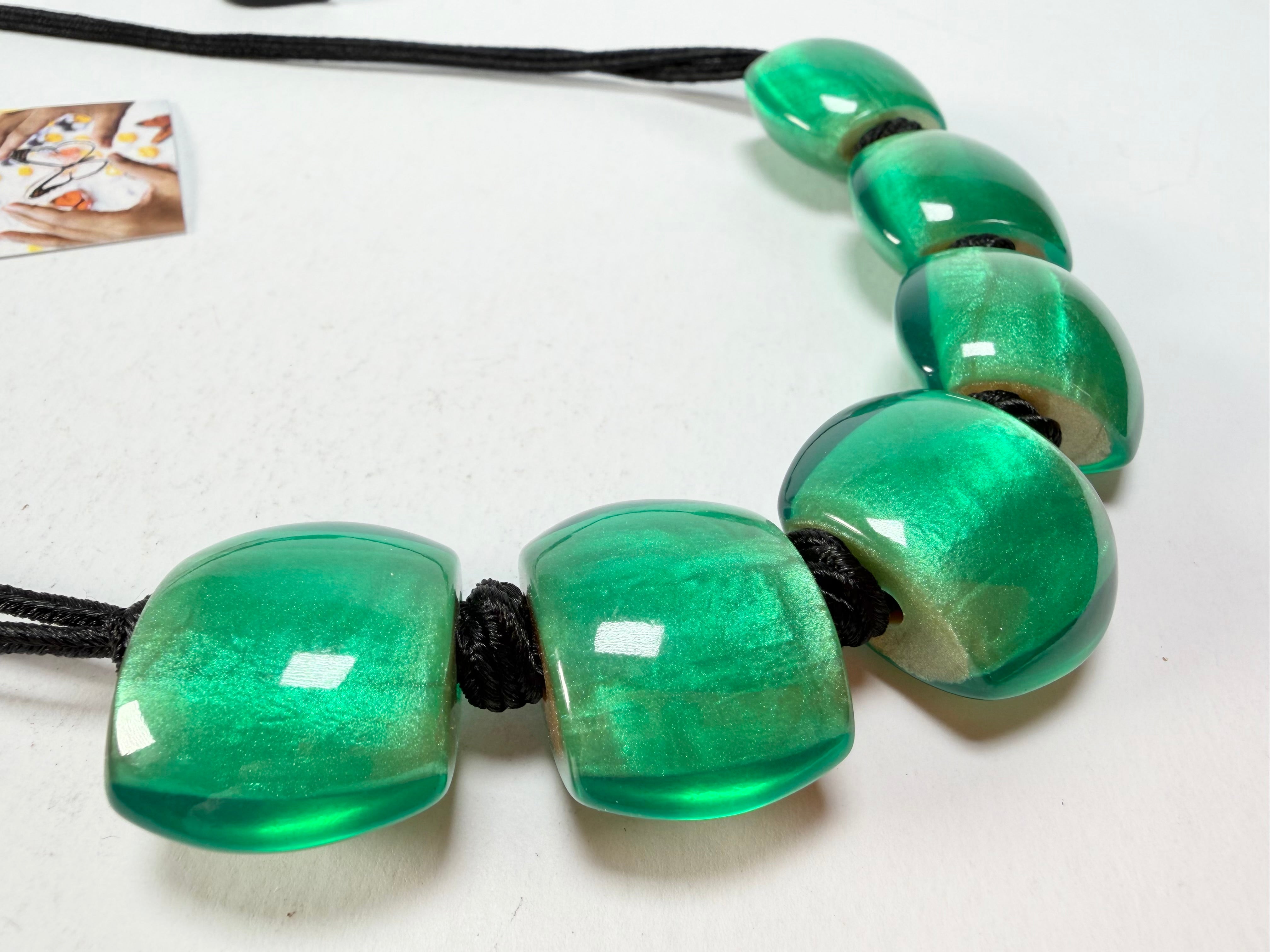 Zsiska - Bellissima 6 Bead Galaxy Green Resin Necklace ( 7240106GGREQ06  )
