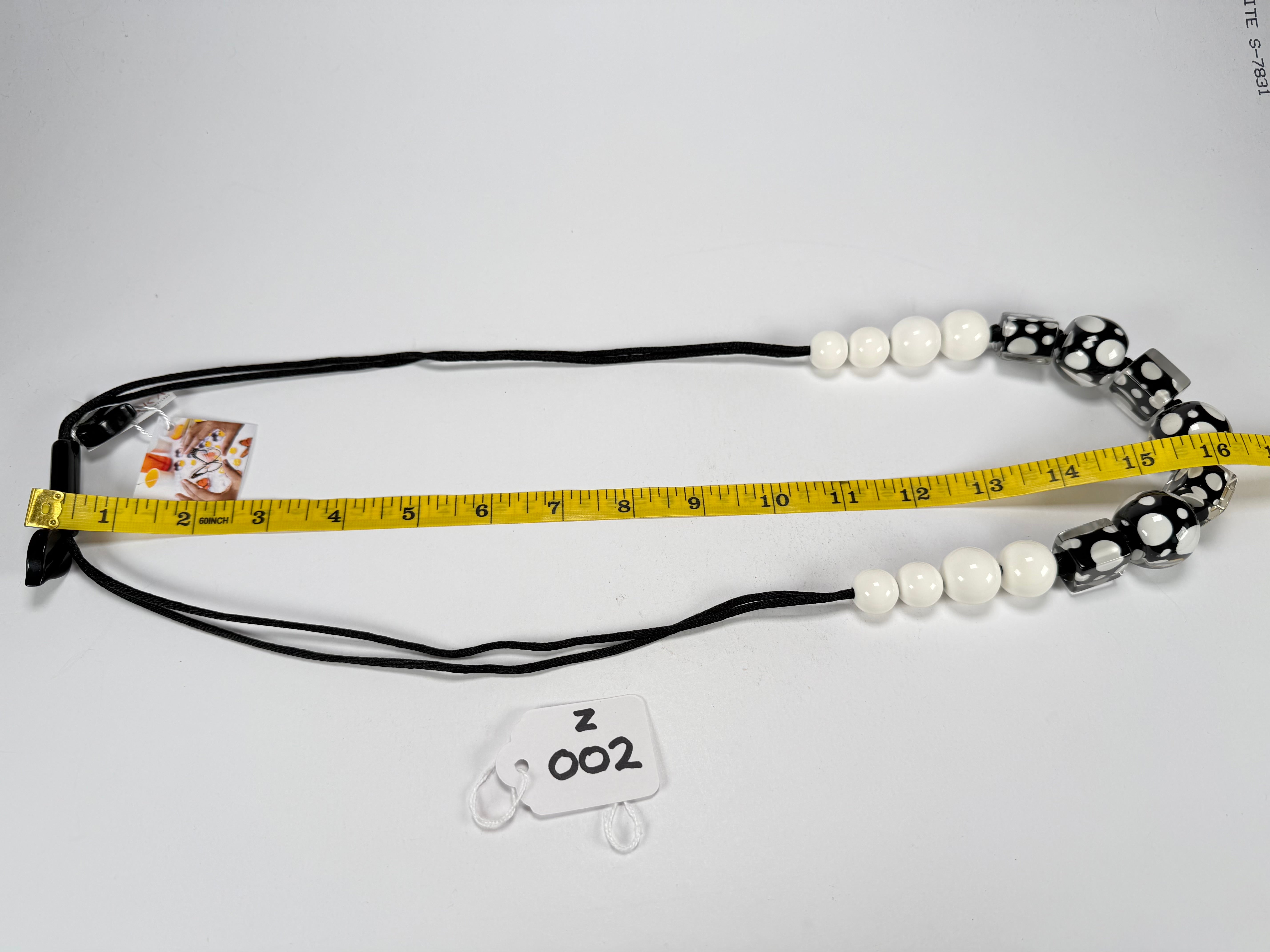 Zsiska - Itsy Bitsy Black & White Resin Necklace ( 9410101BLWHQ15 )
