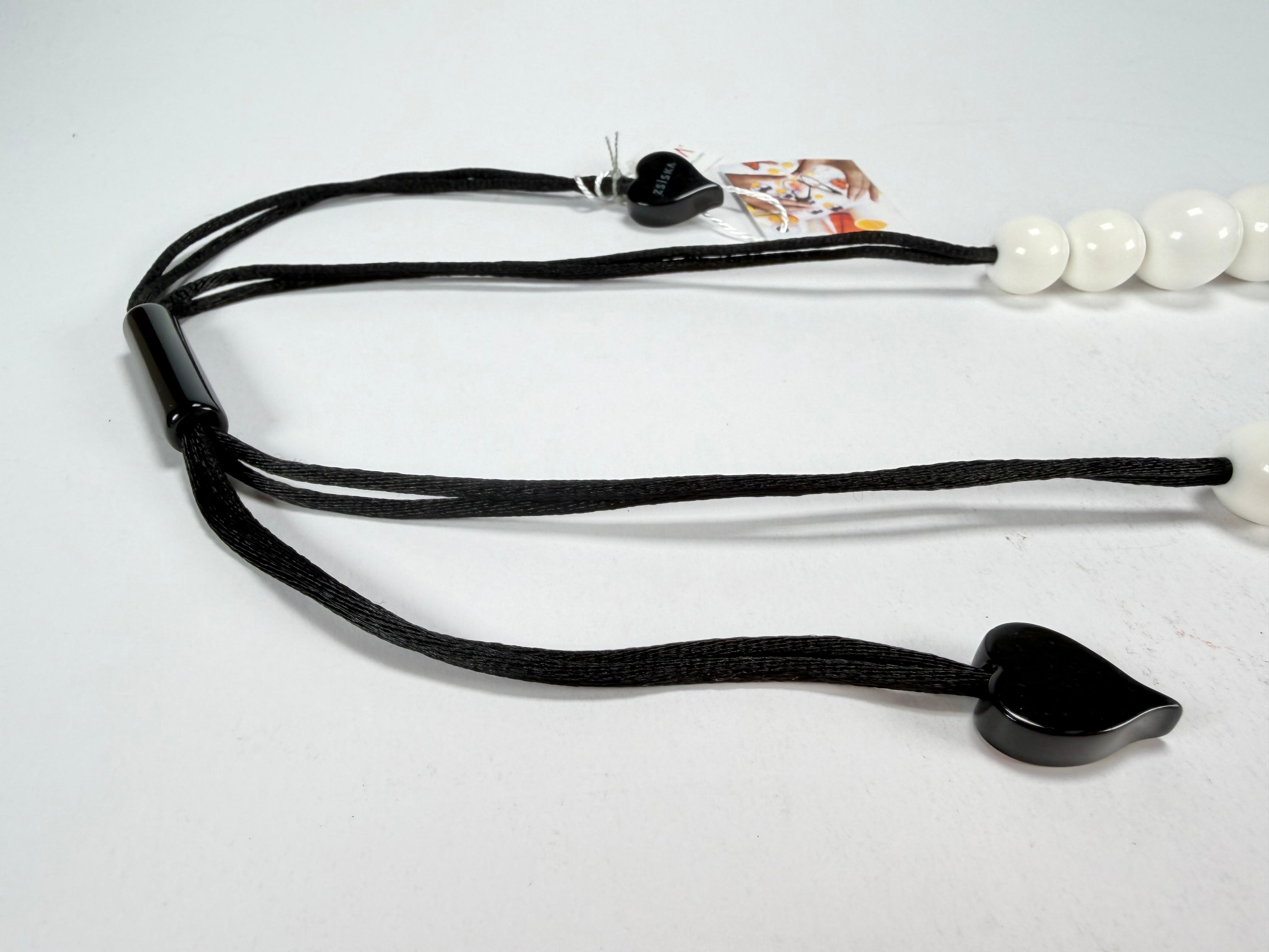 Zsiska - Itsy Bitsy Black & White Resin Necklace ( 9410101BLWHQ15 )