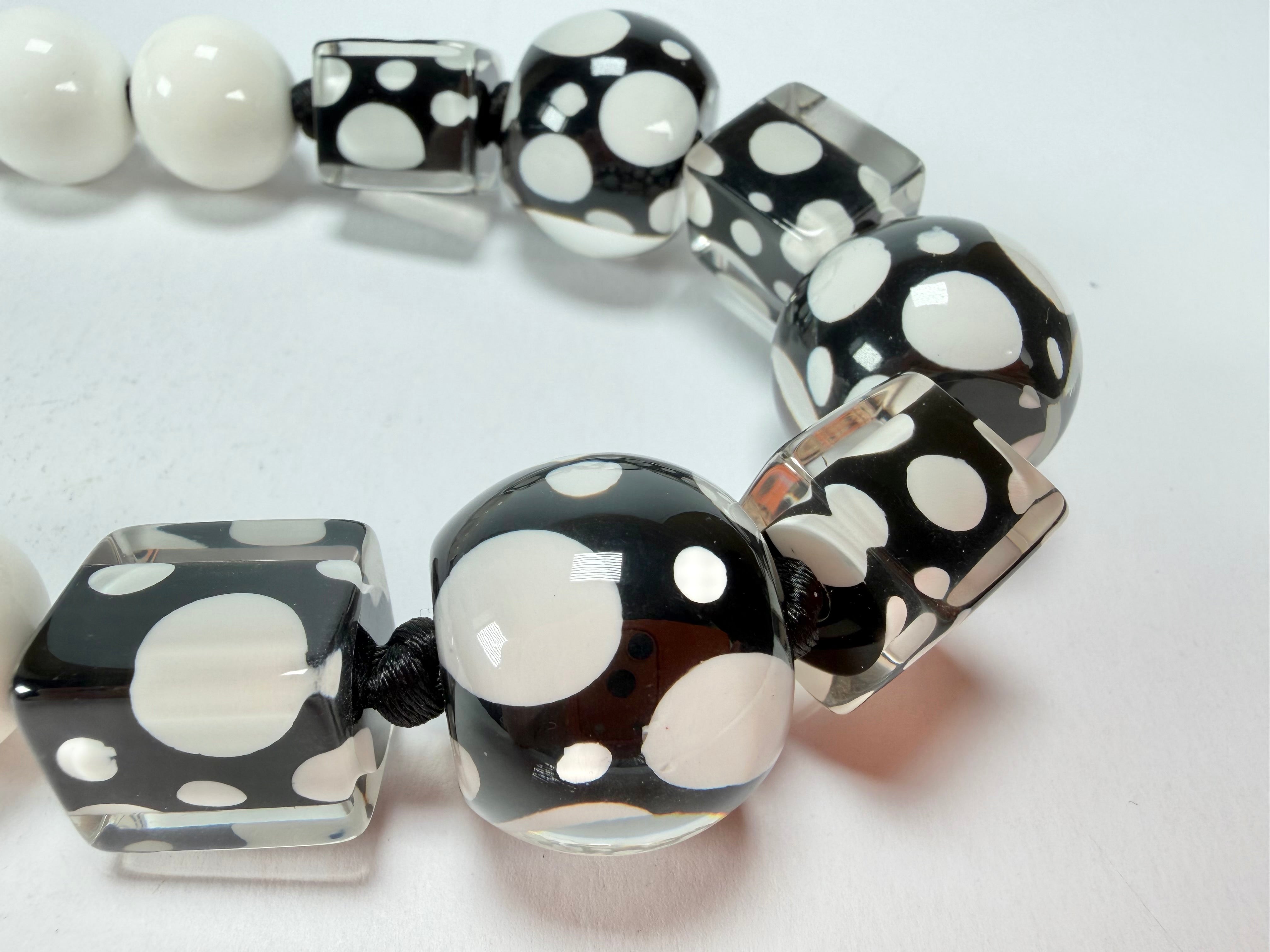 Zsiska - Itsy Bitsy Black & White Resin Necklace ( 9410101BLWHQ15 )