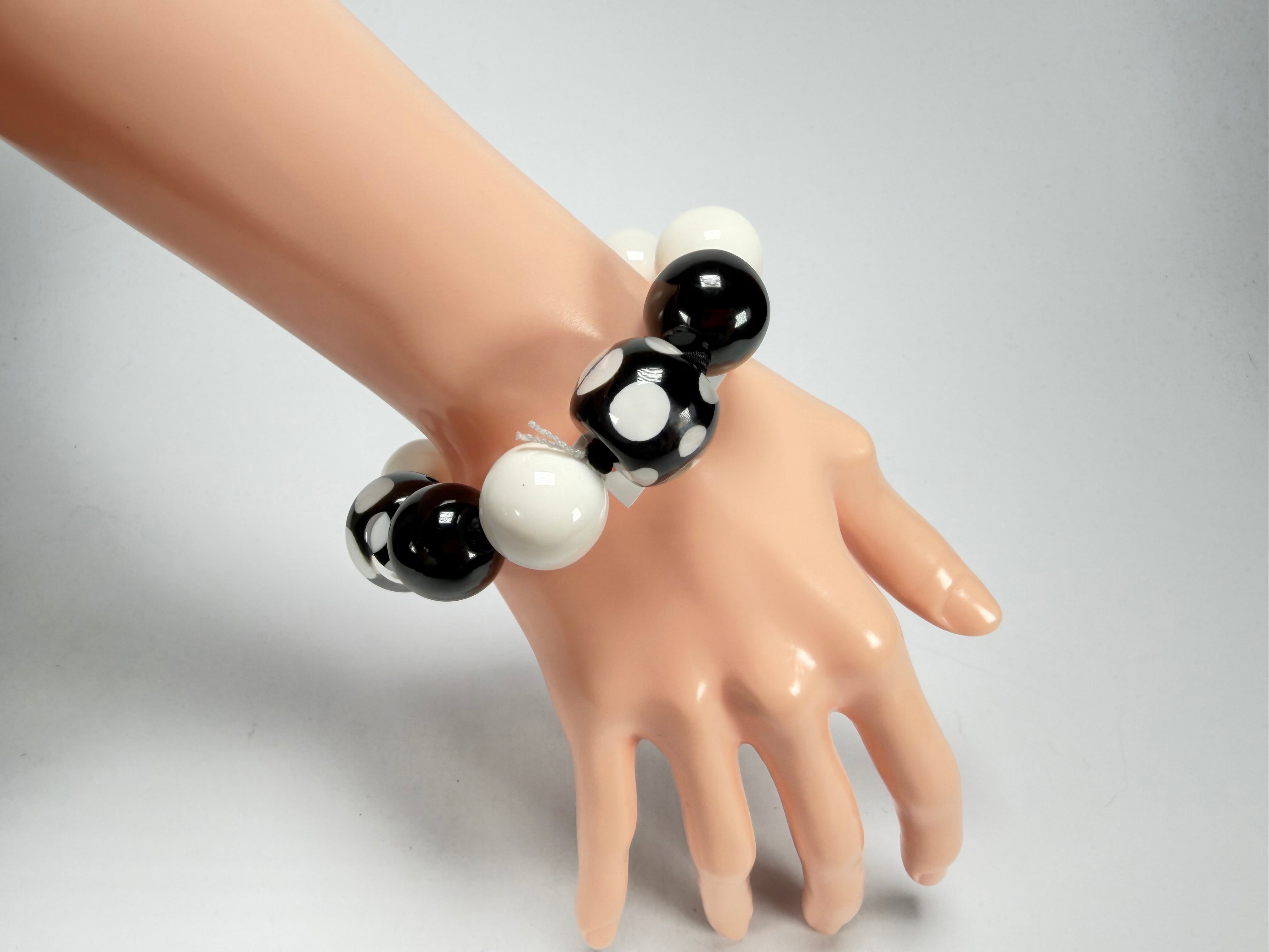 Zsiska - Itsy Bitsy Black & White Medium Resin Bracelet ( 9410301BLWHQ00M )