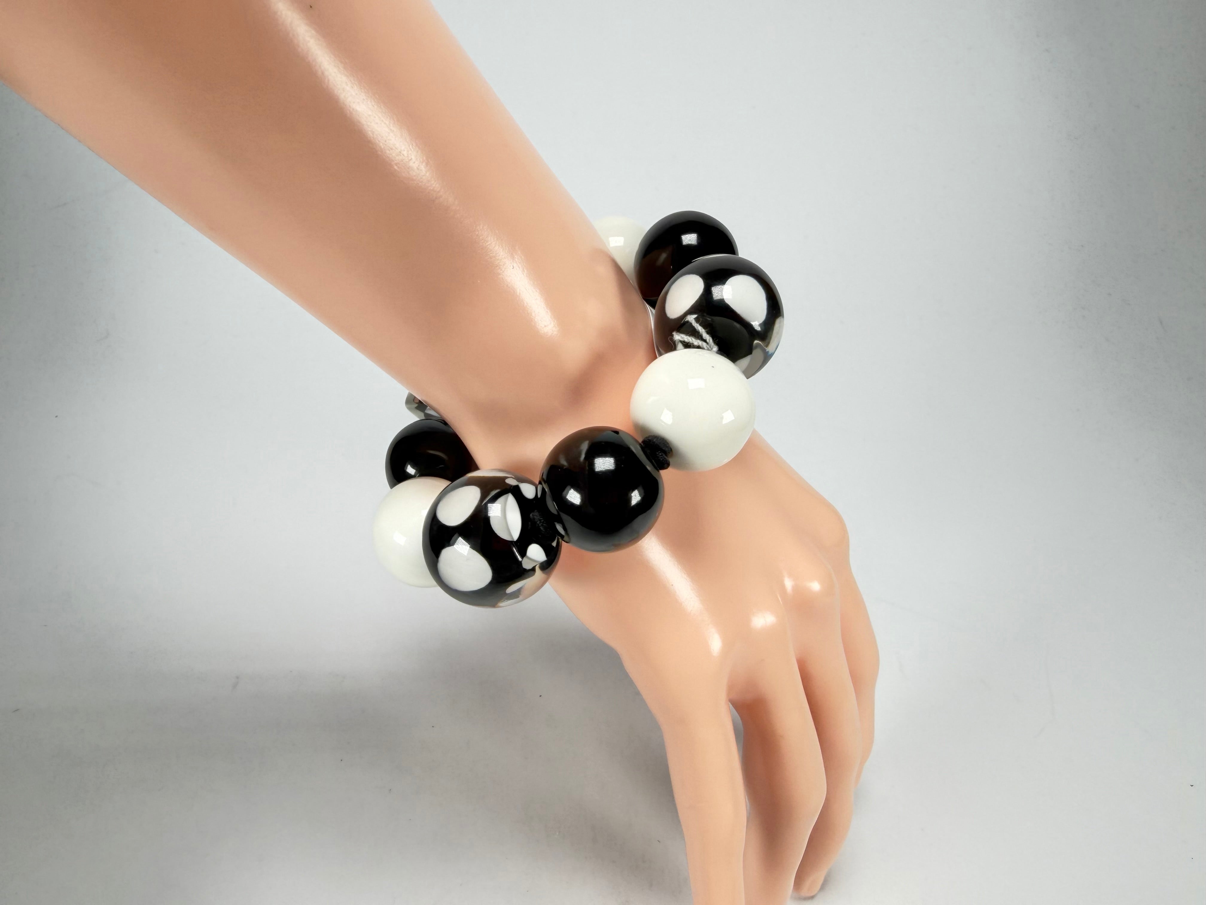 Zsiska - Itsy Bitsy Black & White Medium Resin Bracelet ( 9410301BLWHQ00M )