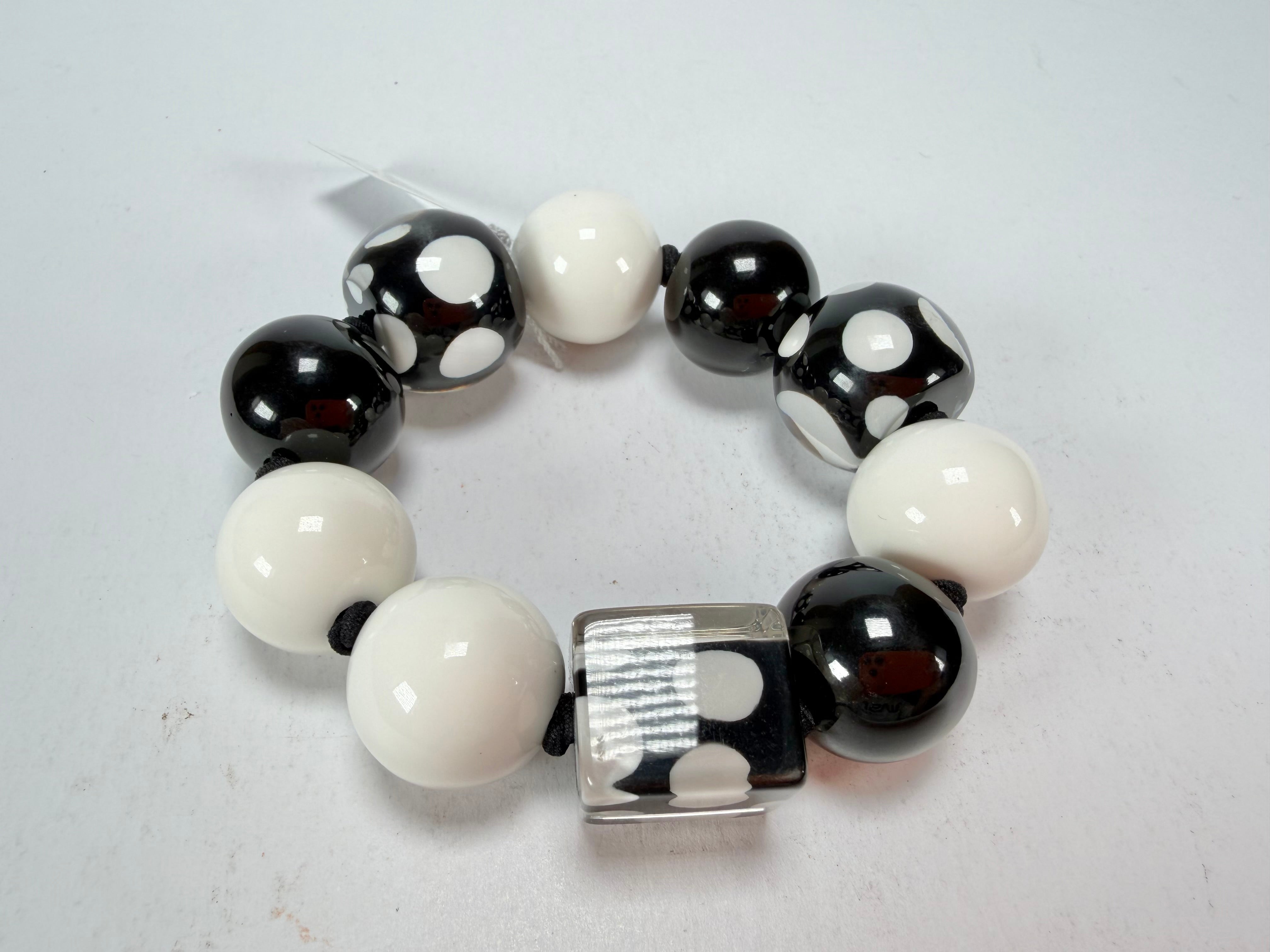 Zsiska - Itsy Bitsy Black & White Medium Resin Bracelet ( 9410301BLWHQ00M )