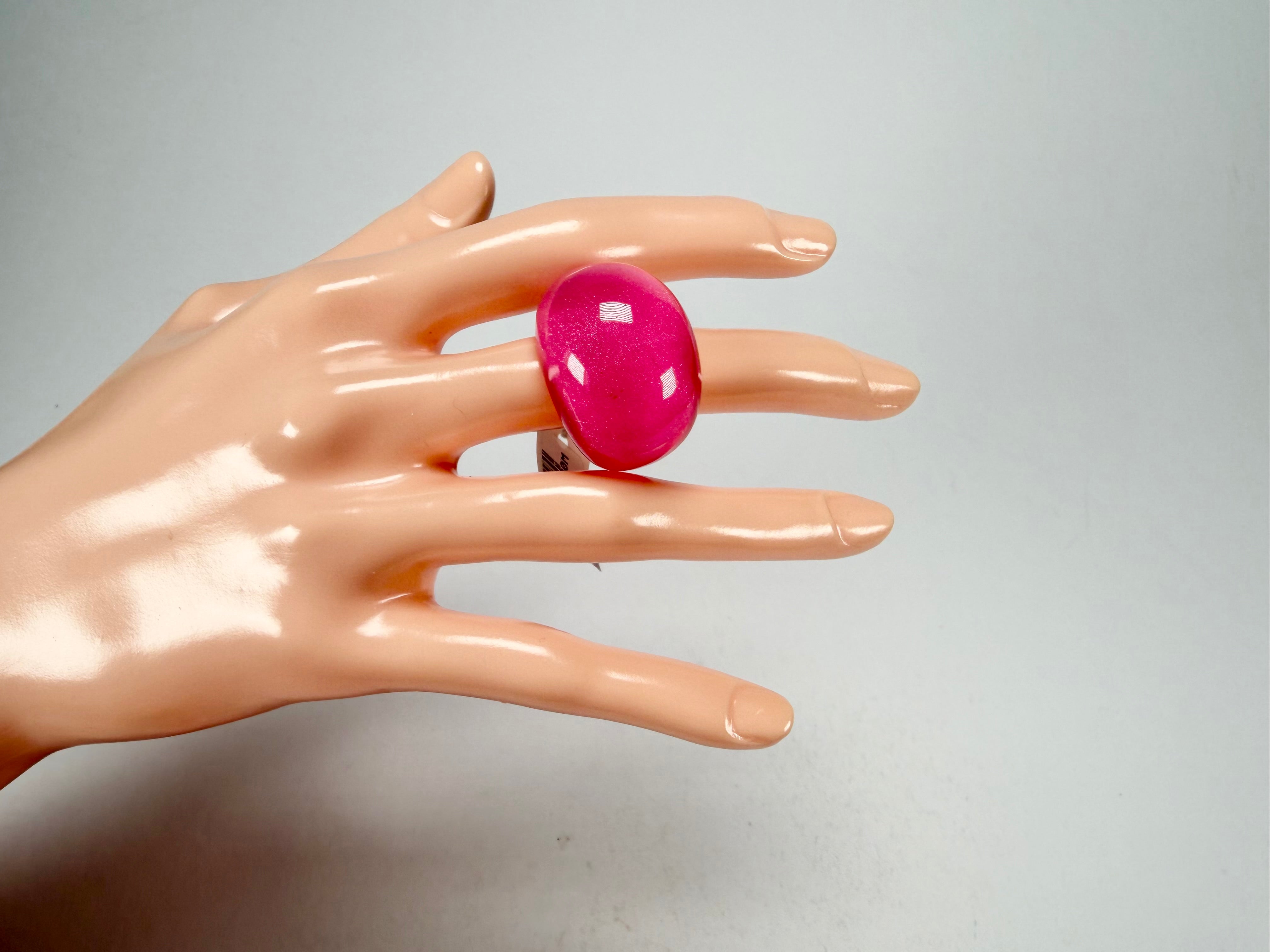 Zsiska - Colourful Statement Hot Pink Resin Ring ( 40106029017Q0M ) - Size UK N / US 7