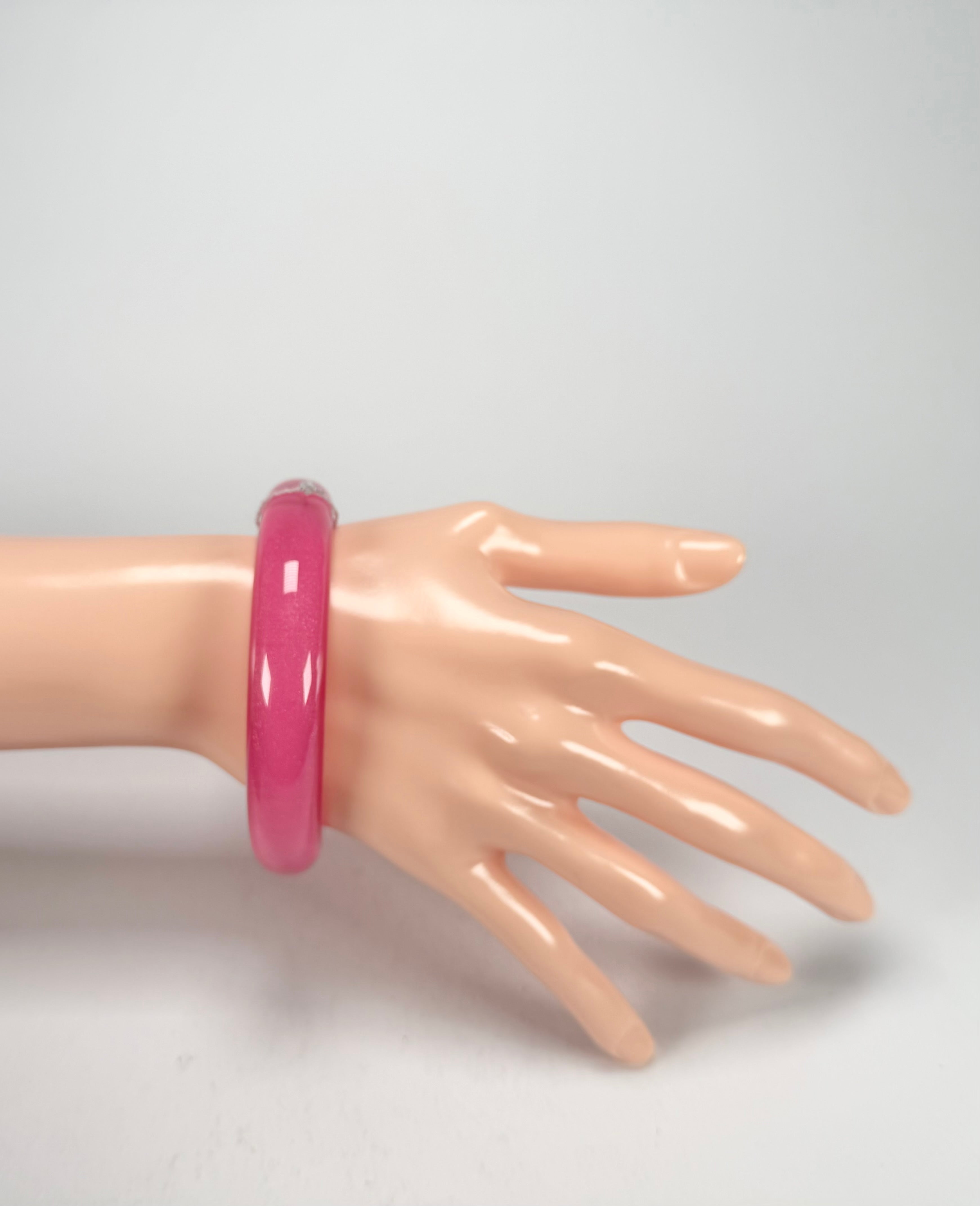 Zsiska - Colourful Statement Hot Pink Resin Bangle ( 40103049017Q0L )