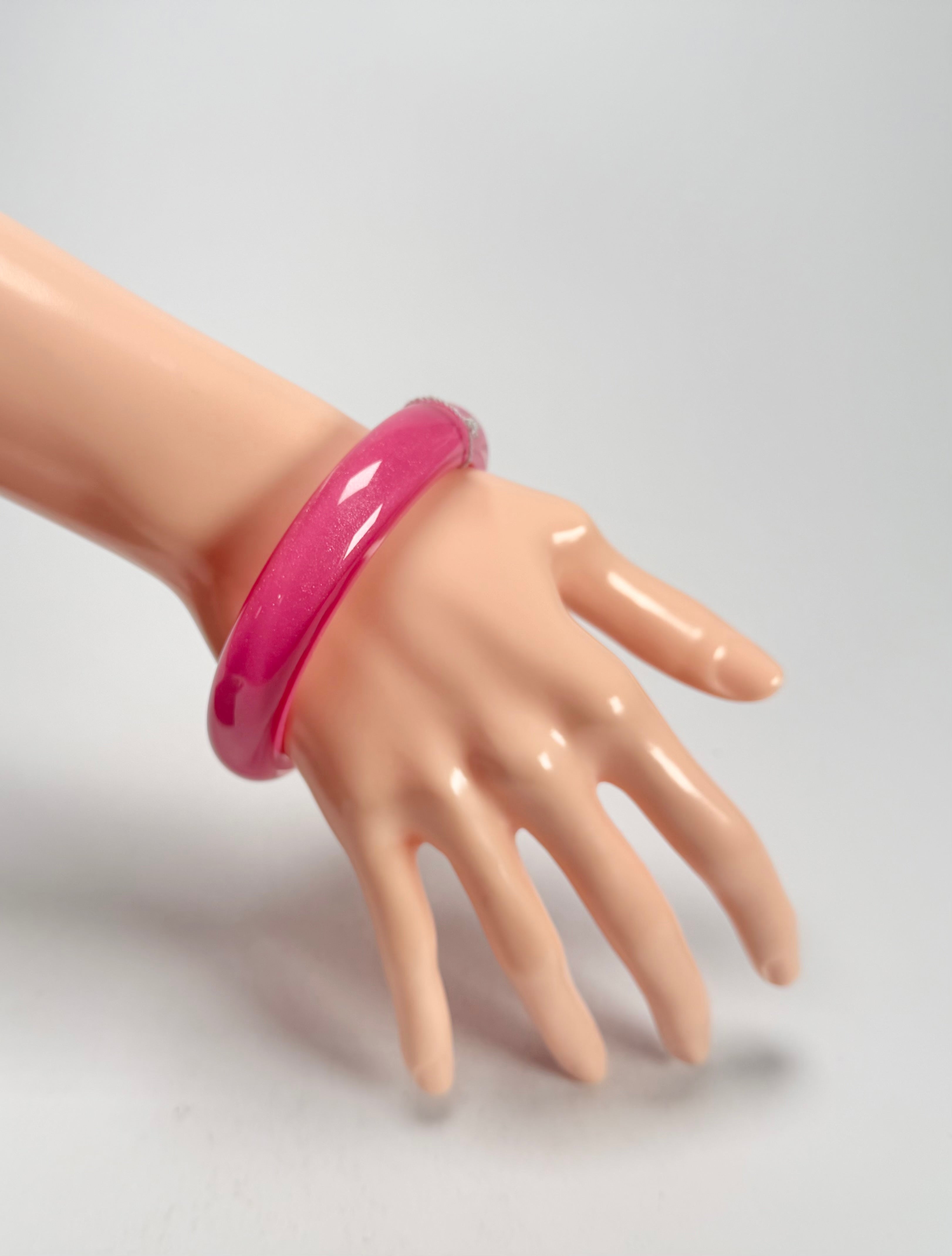 Zsiska - Colourful Statement Hot Pink Resin Bangle ( 40103049017Q0L )