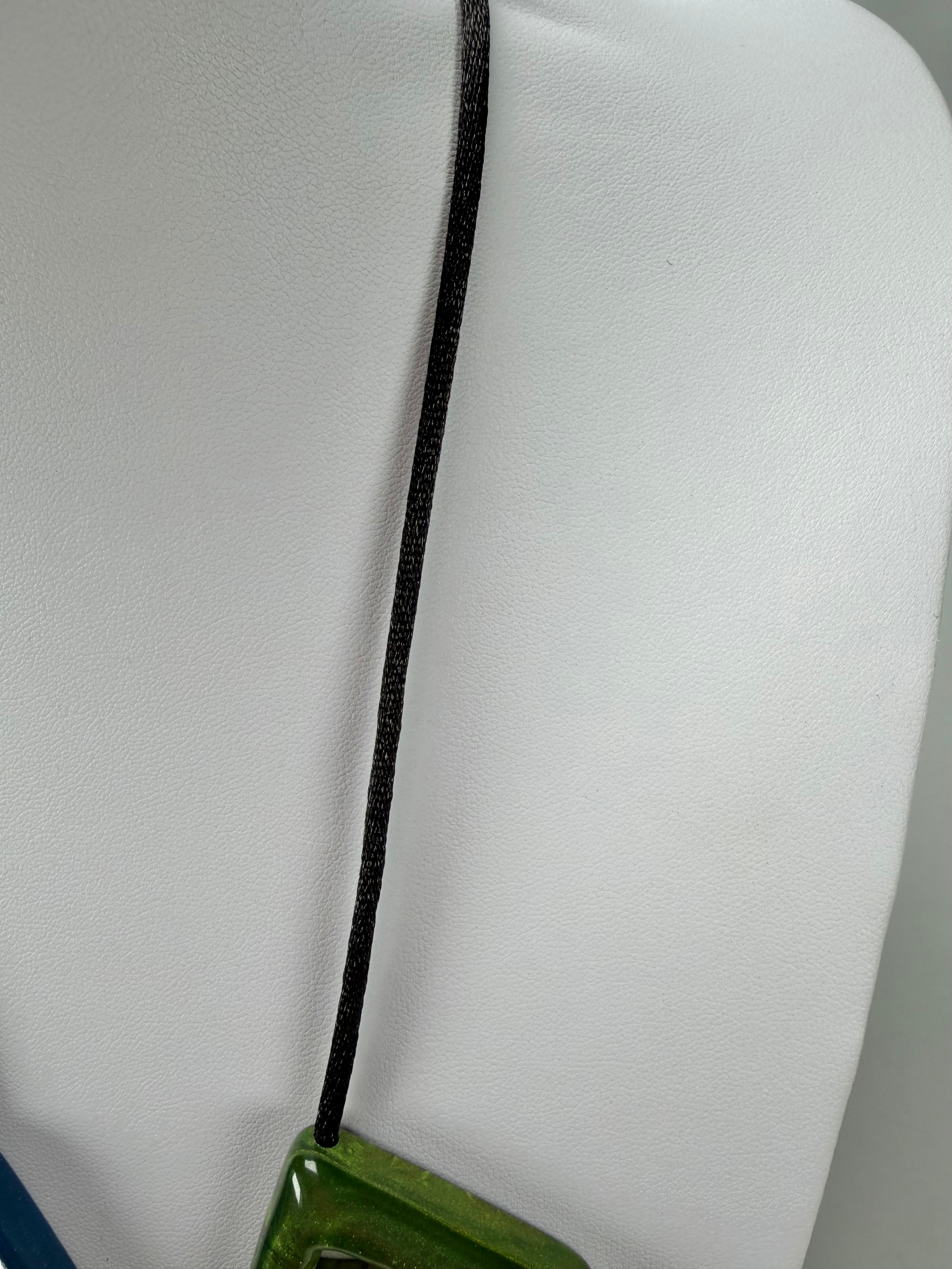 Zsiska - Tria "Prue Leith" Mix Colours 5 Bead Resin Necklace ( P190101MIXXQ05 )