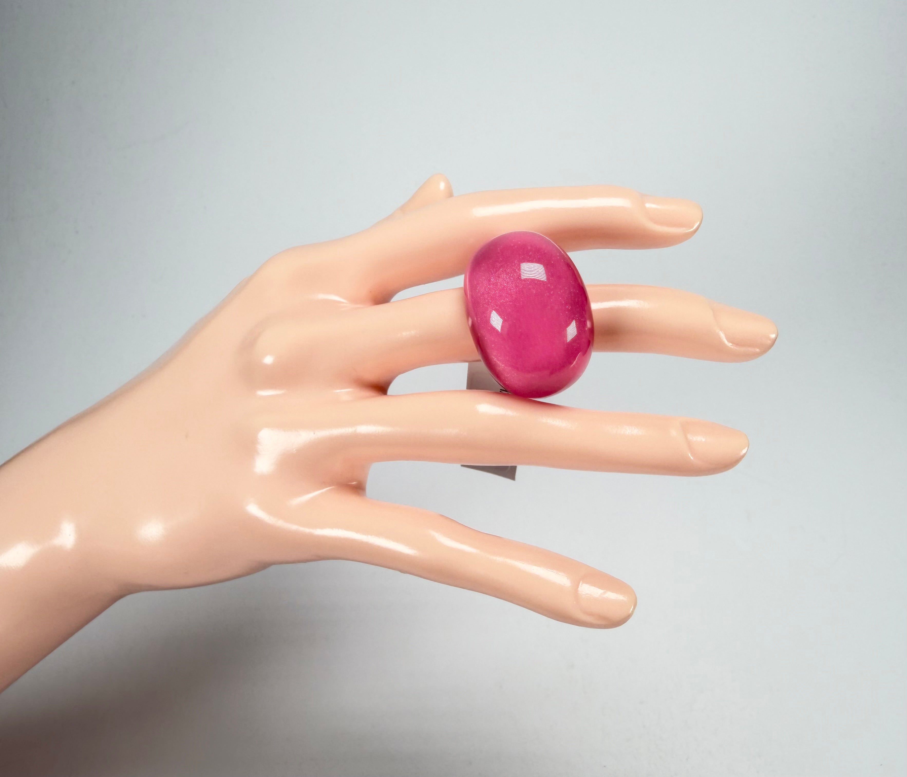 Zsiska - Colourful Statement Hot Pink Resin Ring ( 40106029017QXL ) - Size UK S / US 9