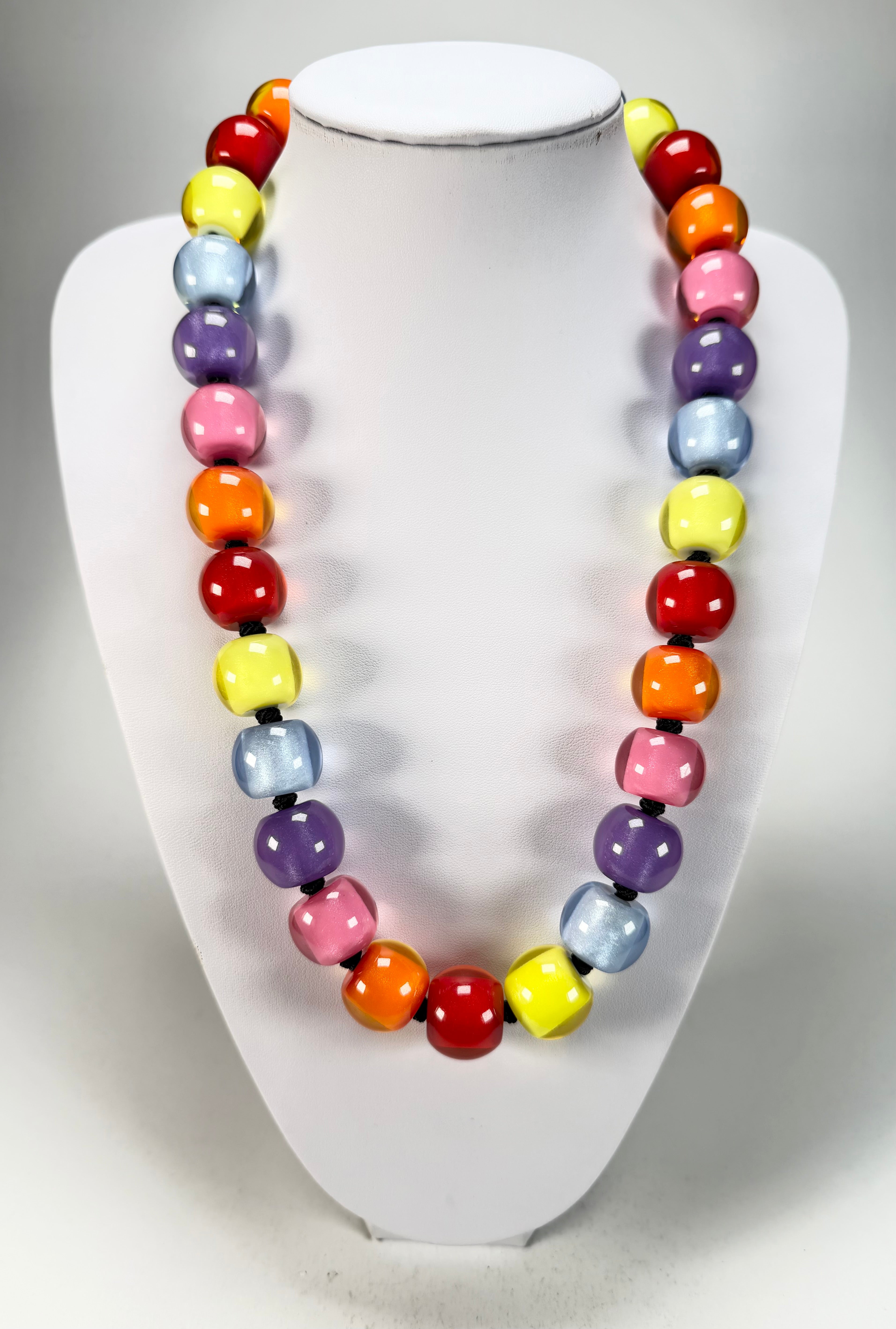Zsiska - Colourful Beads 30 Medium Bead Spectrum Resin Necklace ( 40101170400Q30 )