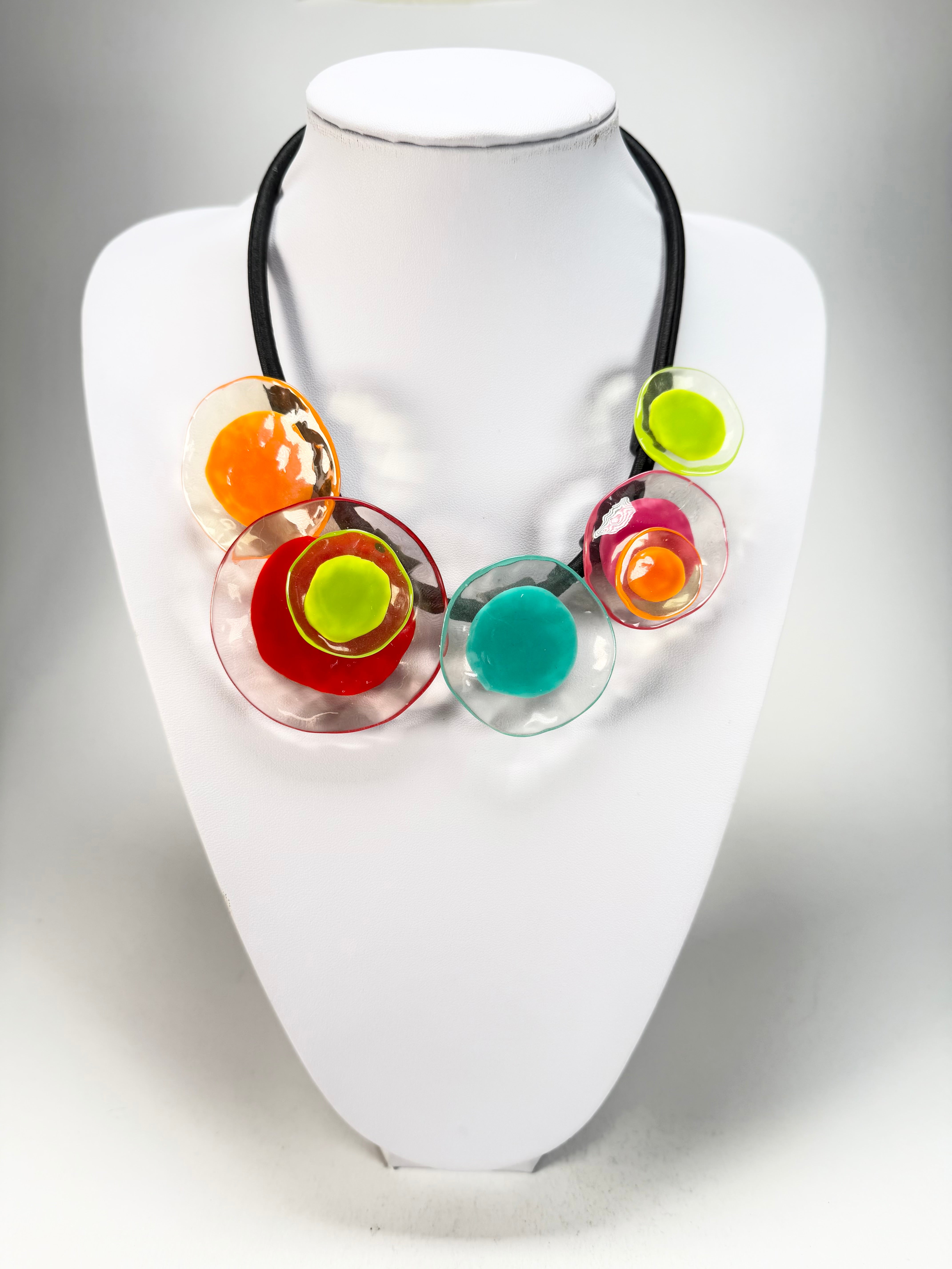 Zsiska - Flora "Prue Leith" Mix Colours 5 Bead Resin Necklace ( P070150MIXXQ05 )