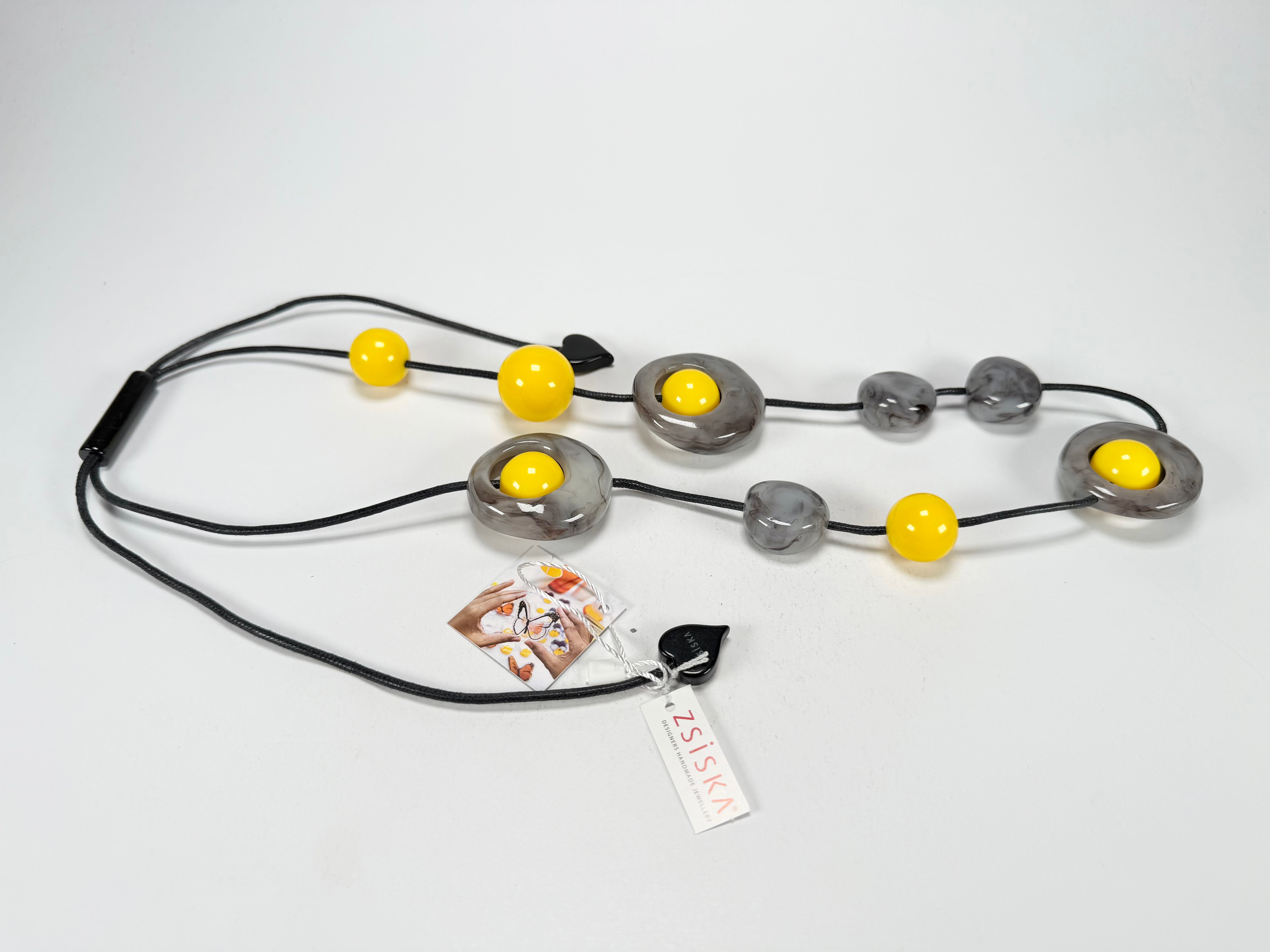 Zsiska - ORI 12 Bead Marbled Grey Resin Necklace ( 7430101GREYQ12 )