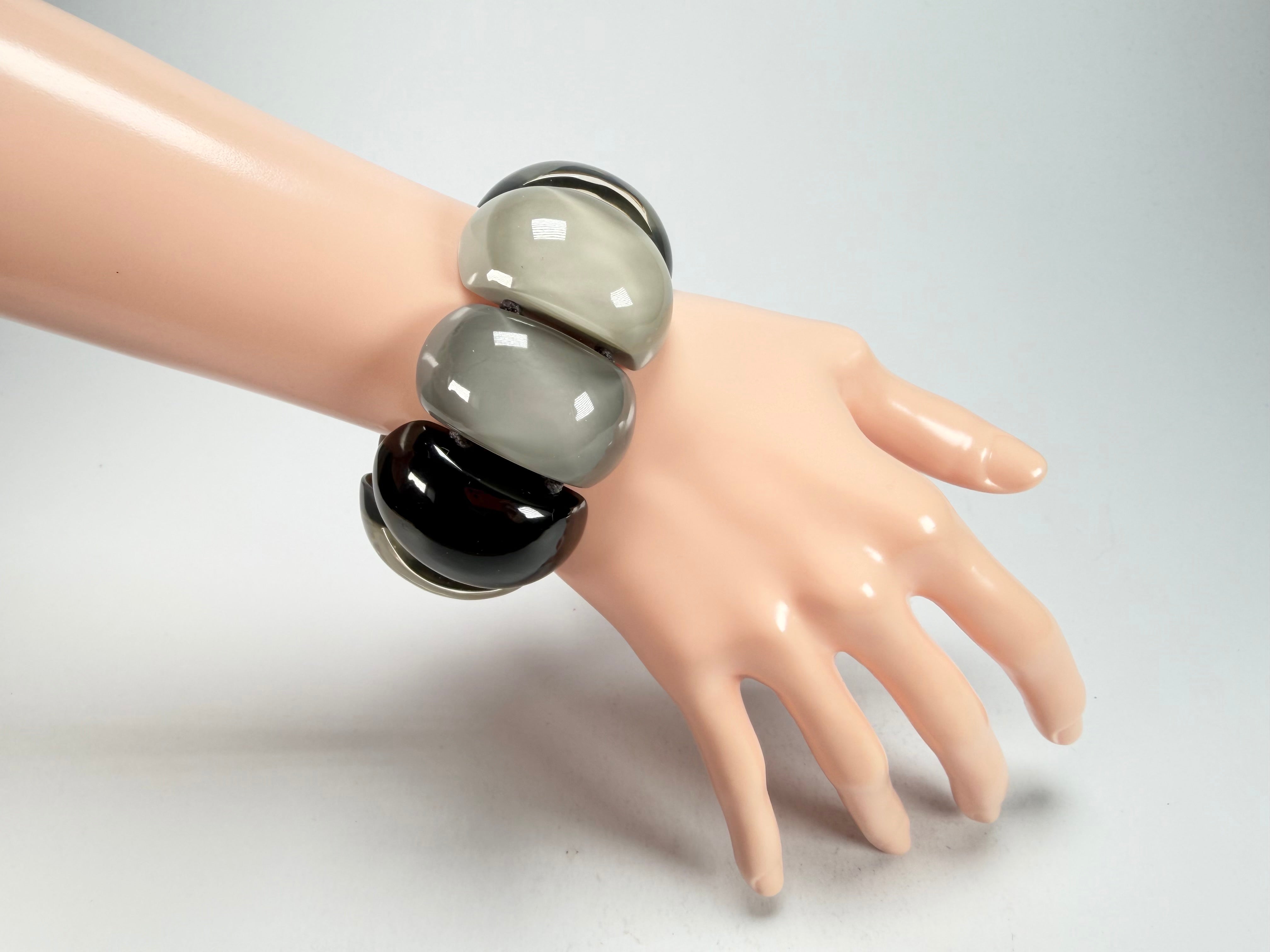 Zsiska - Bellissima Greyscale Large 8 Bead Resin Bracelet ( 701030204530Q08 )