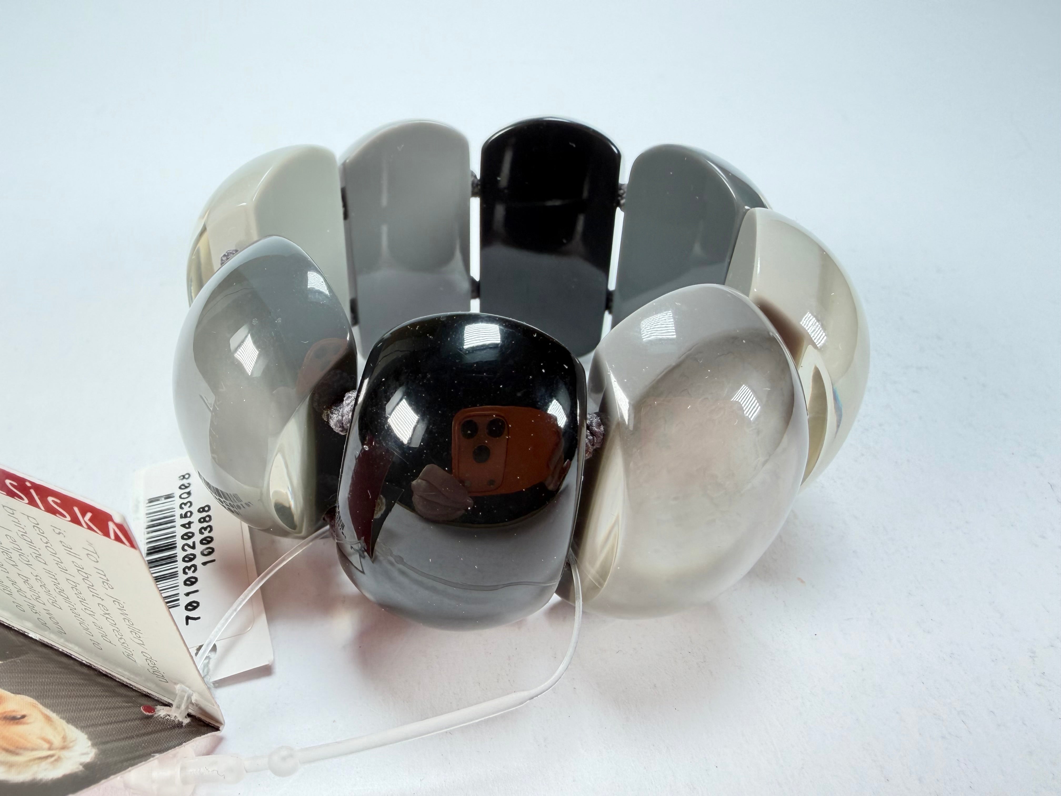 Zsiska - Bellissima Greyscale Large 8 Bead Resin Bracelet ( 701030204530Q08 )