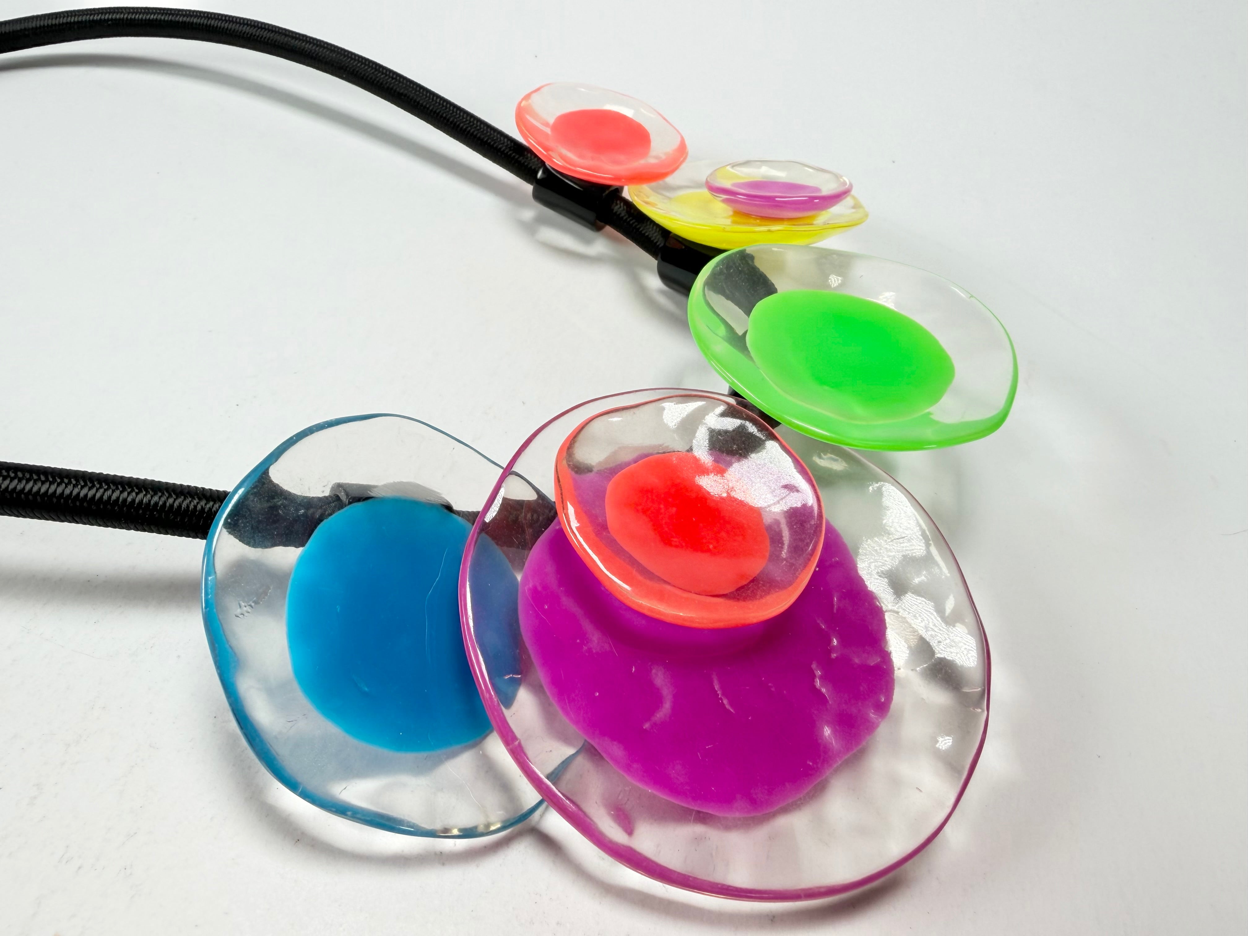 Zsiska - Flora "Prue Leith" Colourful Combination 5 Bead Resin Necklace ( P070150MIX1Q05 )